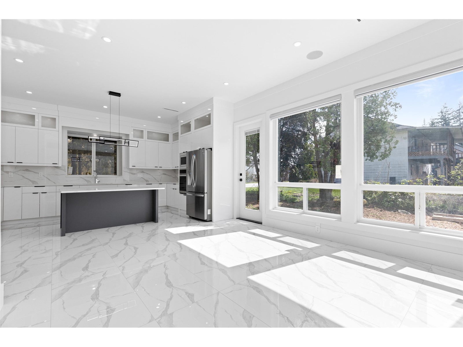 15584 89b Avenue, Surrey, British Columbia  V3R 4K9 - Photo 10 - R2989246