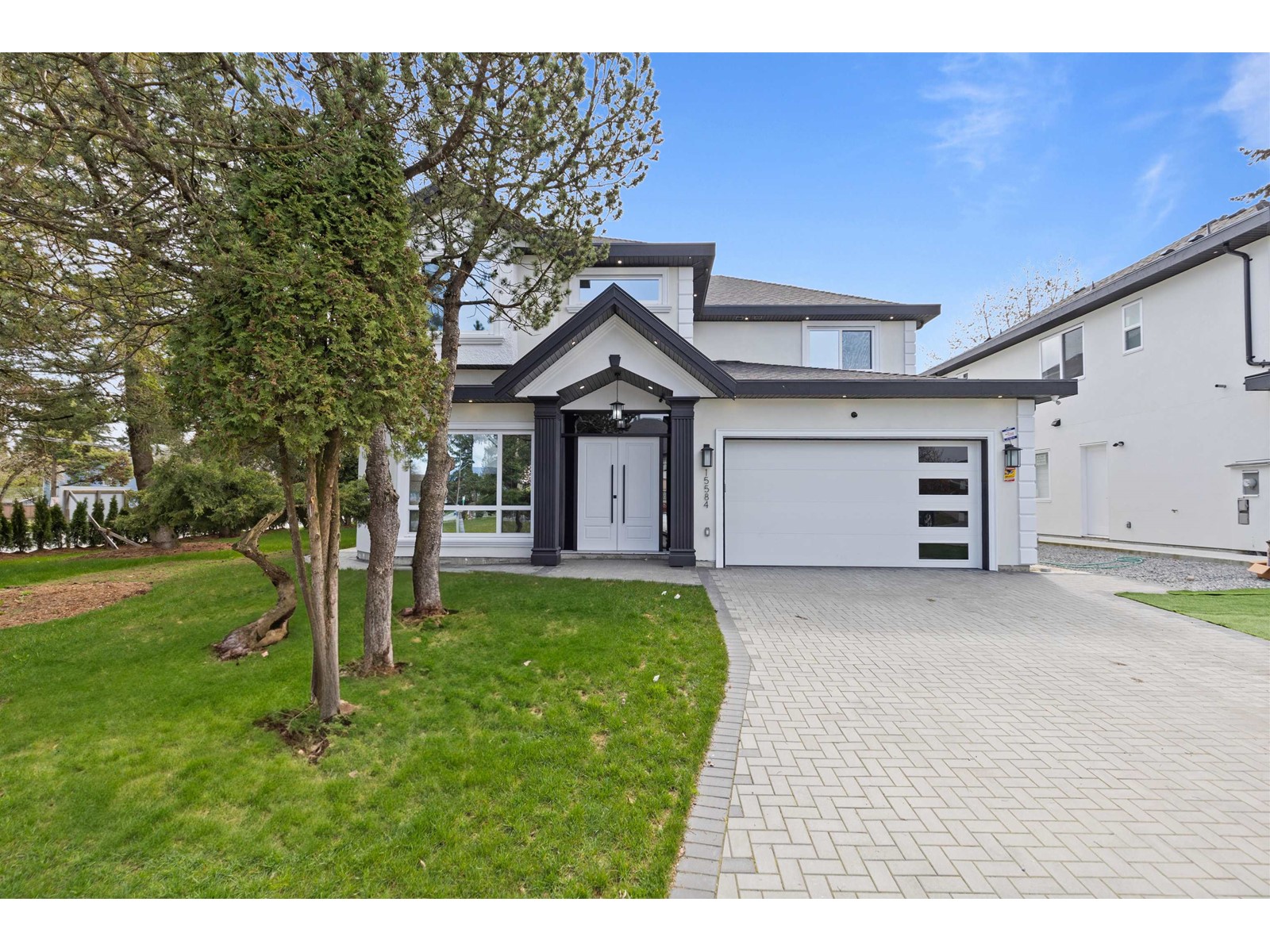 Property at 15584 89B AVENUE image 2