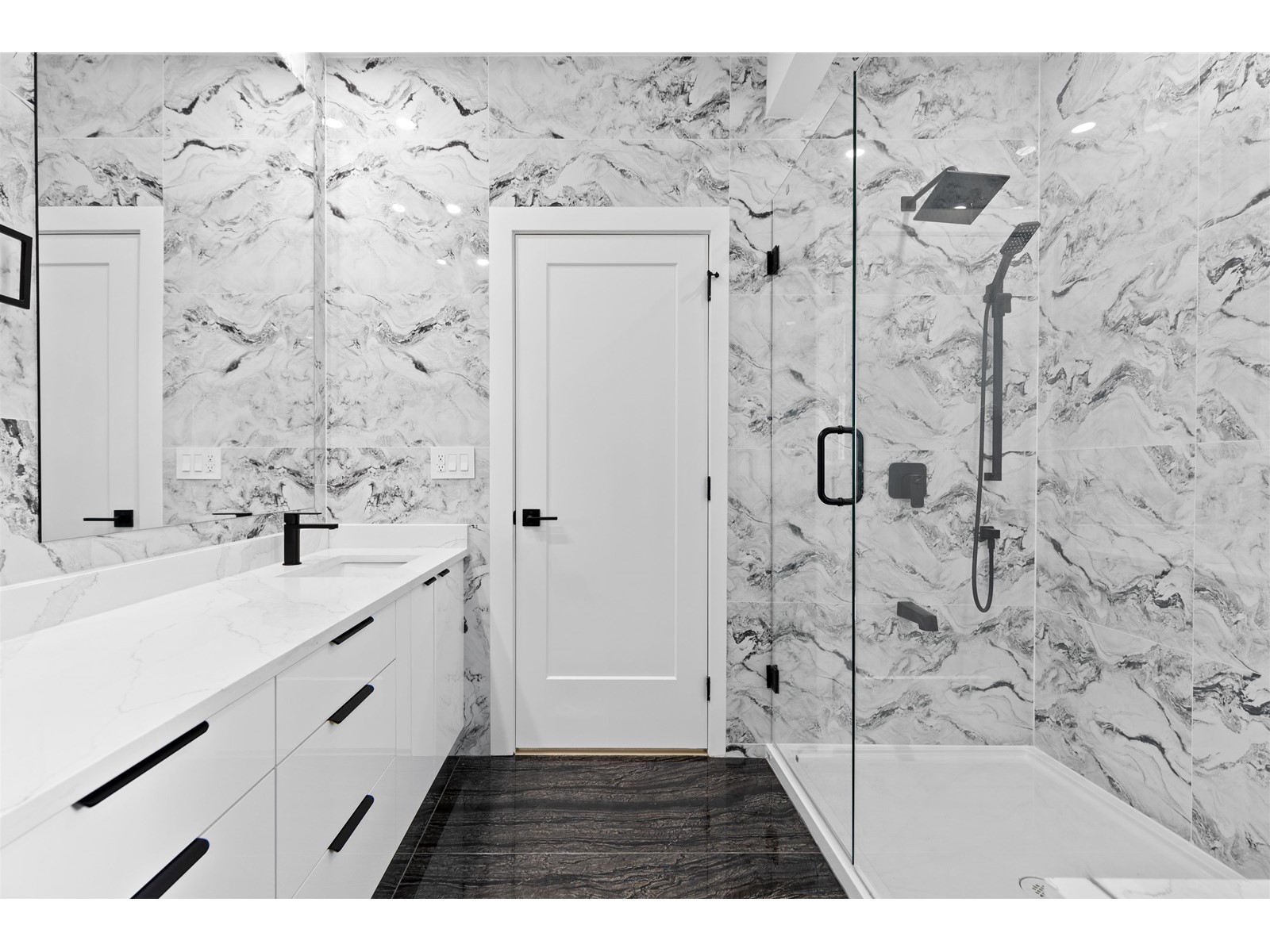 15584 89b Avenue, Surrey, British Columbia  V3R 4K9 - Photo 25 - R2989246