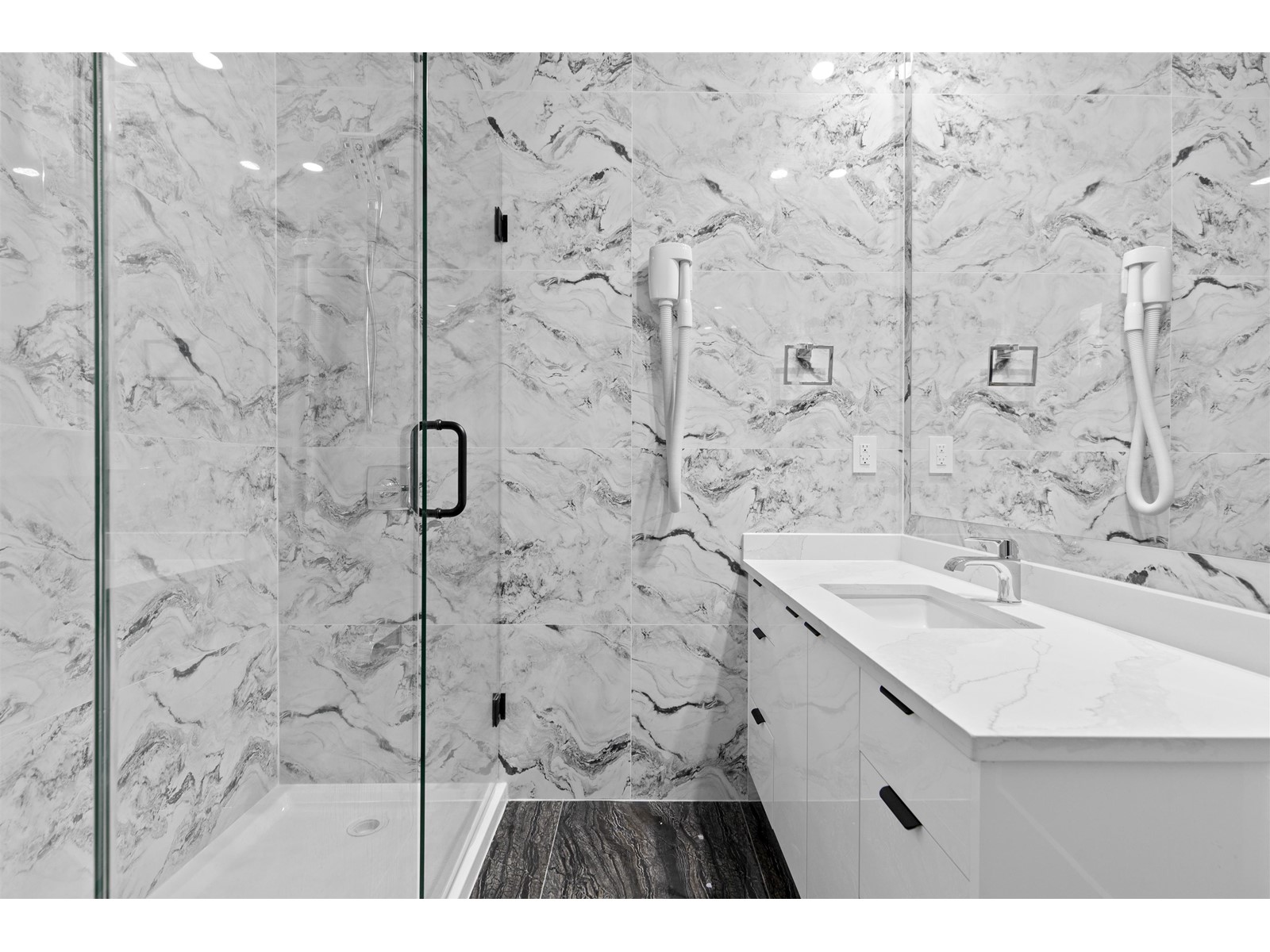 15584 89b Avenue, Surrey, British Columbia  V3R 4K9 - Photo 34 - R2989246