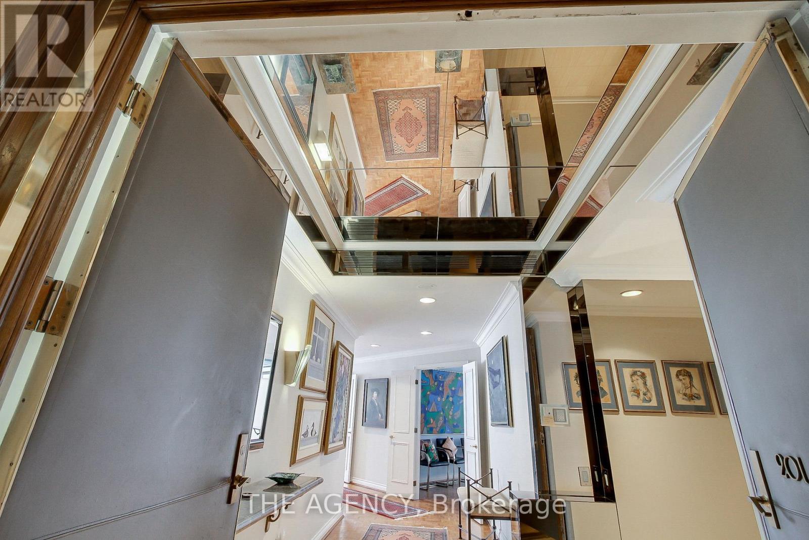 201 - 342 Spadina Road W, Toronto, Ontario  M5P 2V4 - Photo 8 - C12077014