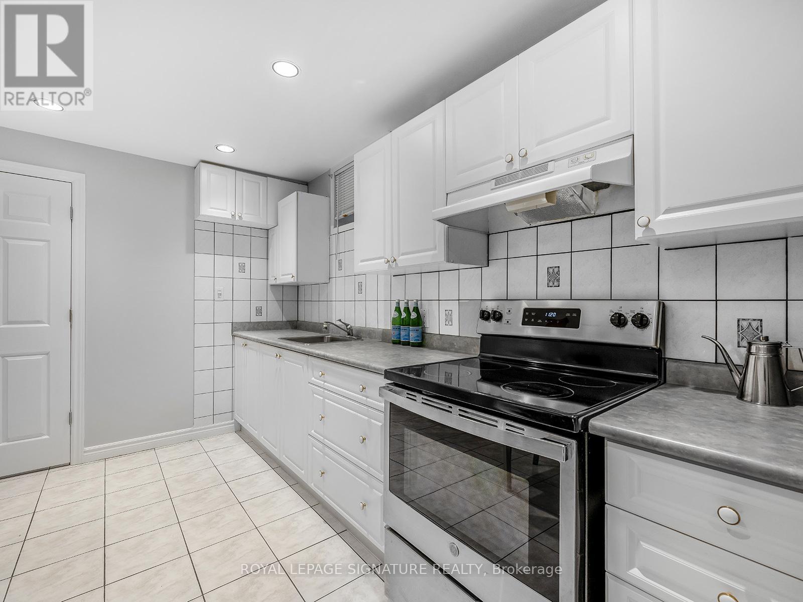 Bsmt - 58 Sammon Avenue, Toronto, Ontario  M4J 1Y6 - Photo 6 - E12077113