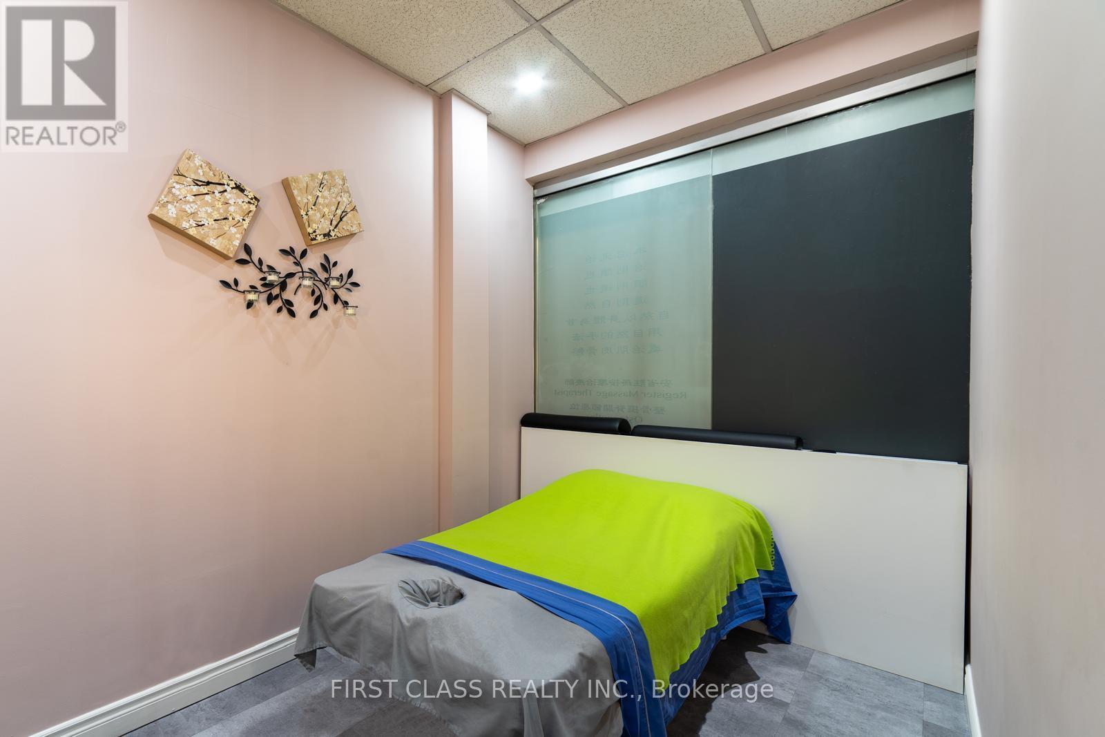 2016 - 8333 Kennedy Road, Markham, Ontario  L3R 4P8 - Photo 3 - N12077073