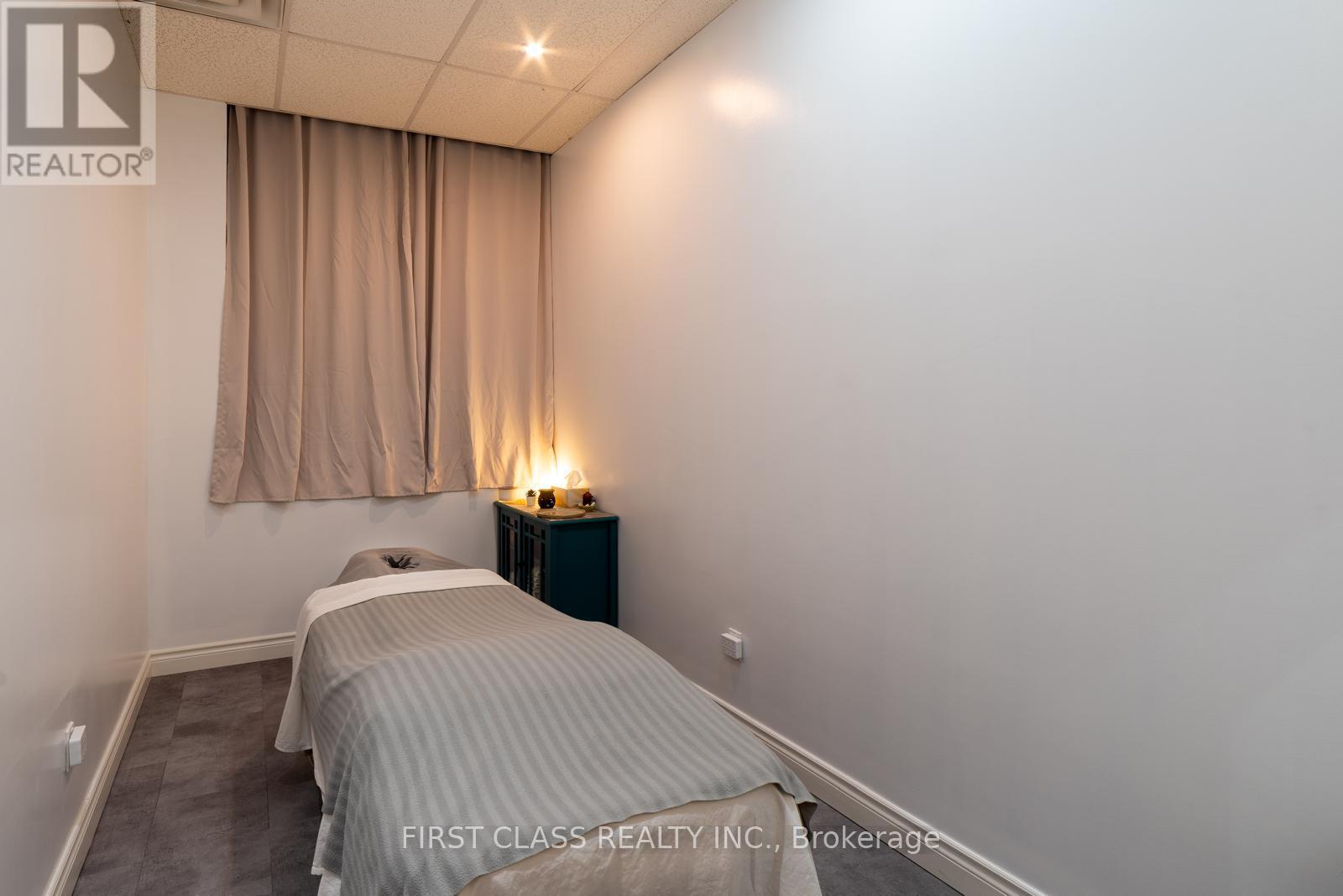 2016 - 8333 Kennedy Road, Markham, Ontario  L3R 4P8 - Photo 4 - N12077073