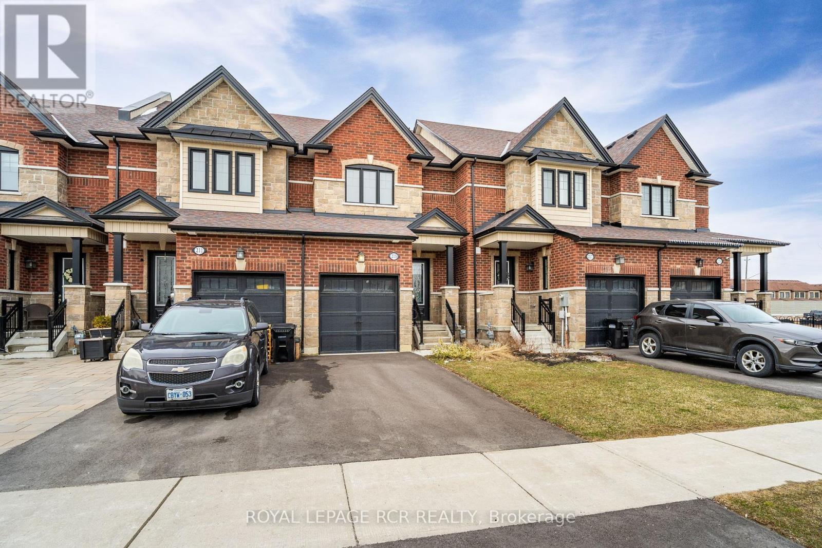 Property at 215 WALKER BOULEVARD image 1