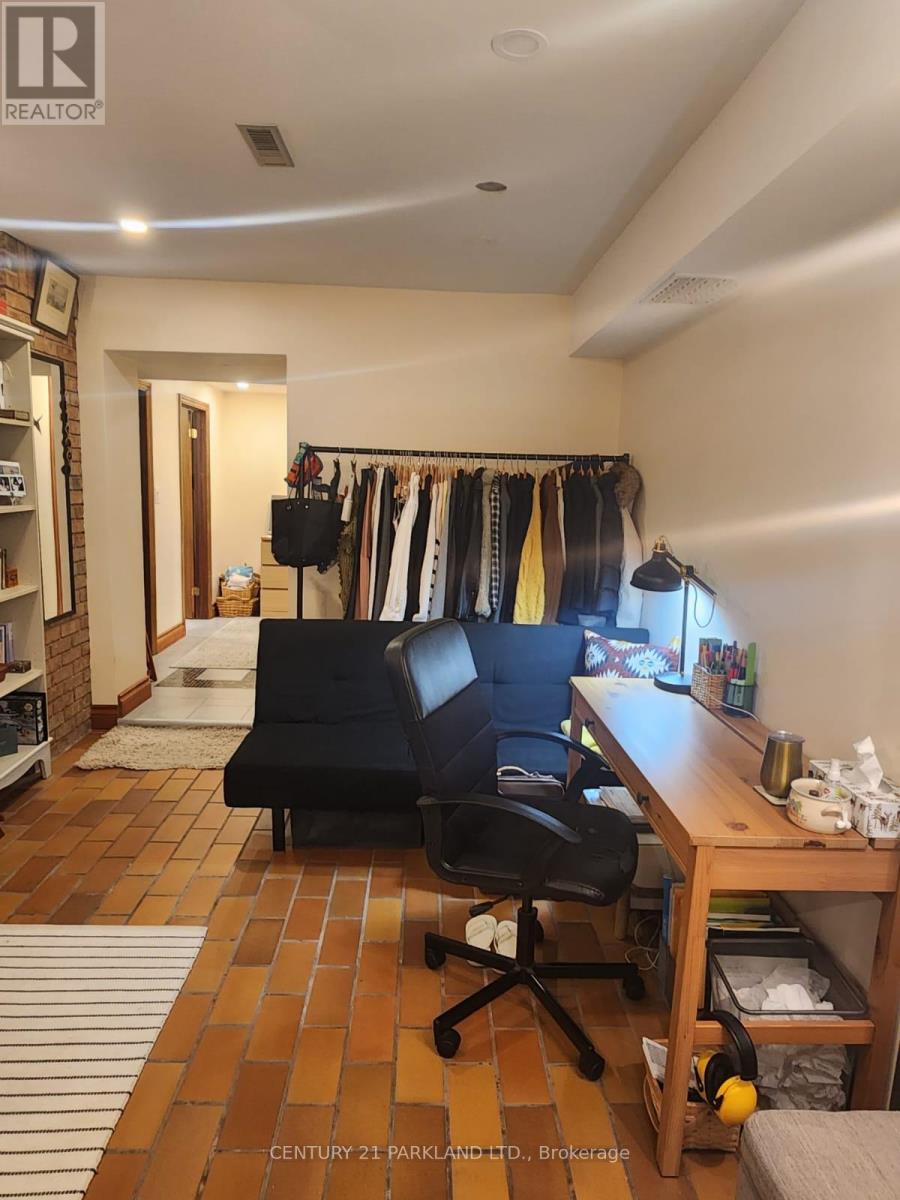 Bsmt Apt 1 - 45 Kersey Crescent, Richmond Hill, Ontario  L4C 5H4 - Photo 5 - N12077100