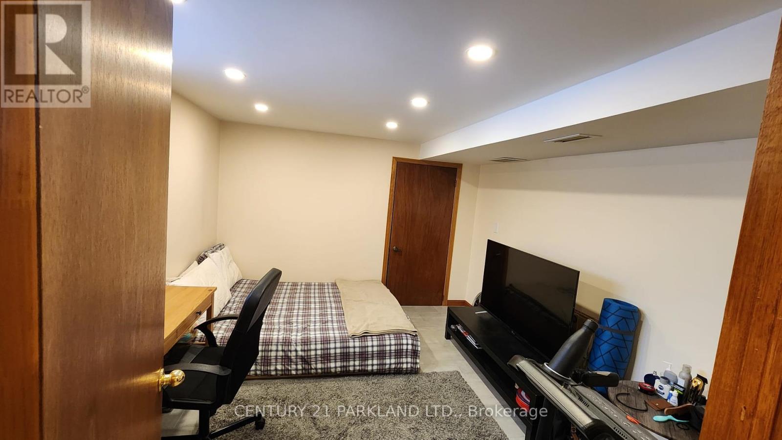 Bsmt Apt 1 - 45 Kersey Crescent, Richmond Hill, Ontario  L4C 5H4 - Photo 6 - N12077100
