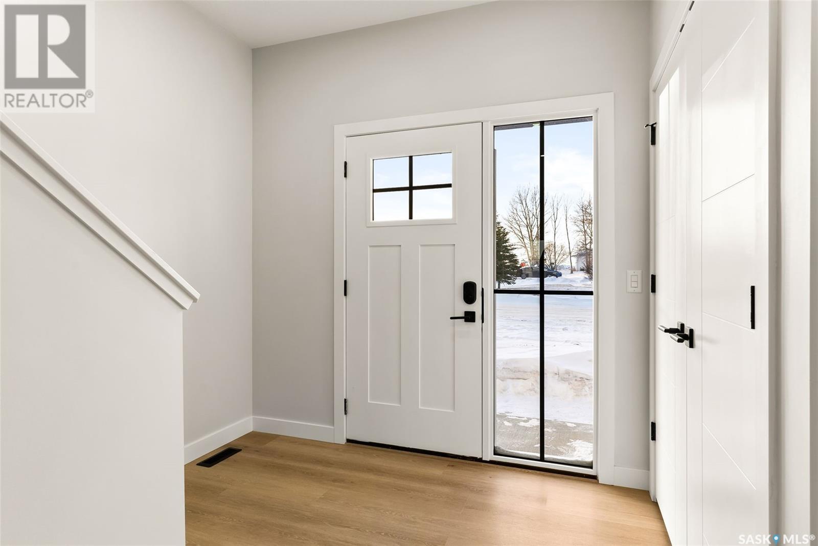 6 James Bay, Lumsden, Saskatchewan  S0G 3C0 - Photo 2 - SK002434