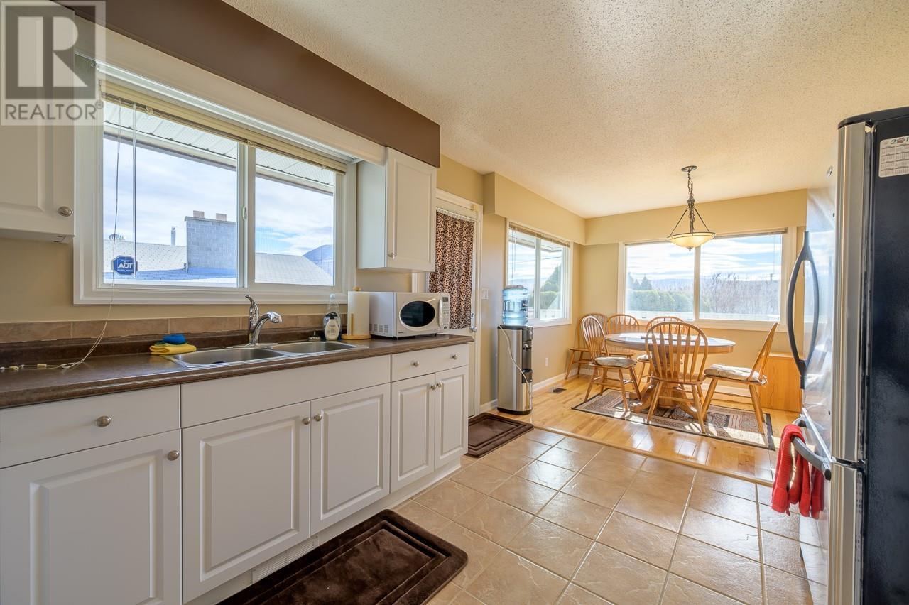 Property at 1612 Sheridan Drive image 5