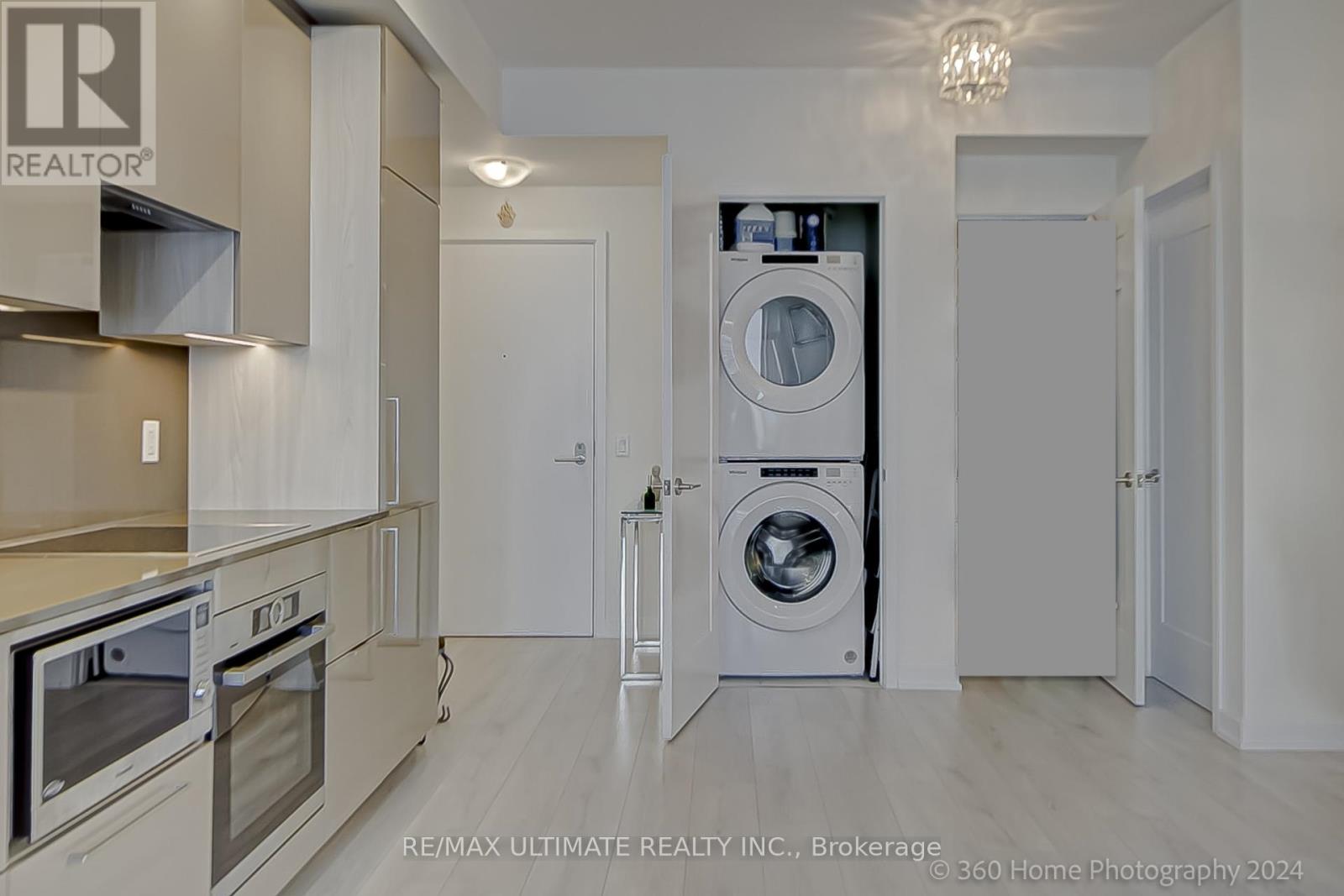 2401 - 28 Freeland Street, Toronto, Ontario  M5E 0E3 - Photo 15 - C12066330