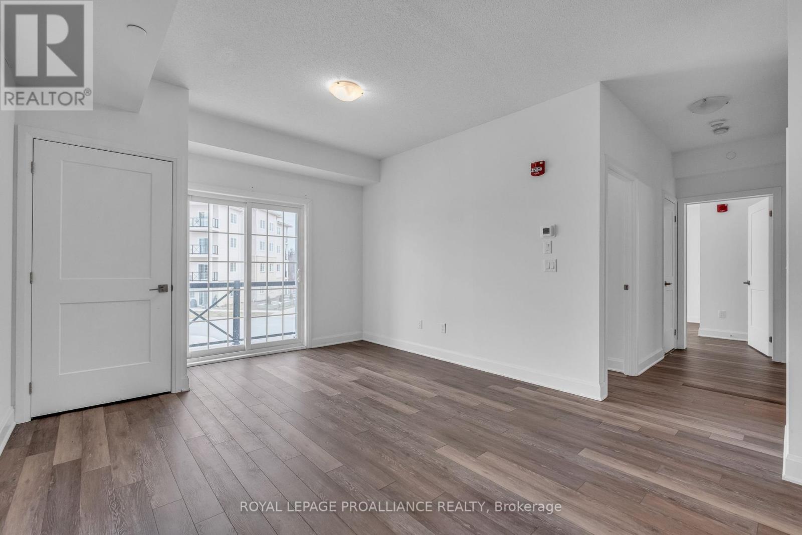 221 - 50 Lakebreeze Drive, Clarington, Ontario  L1B 0V9 - Photo 18 - E12077201