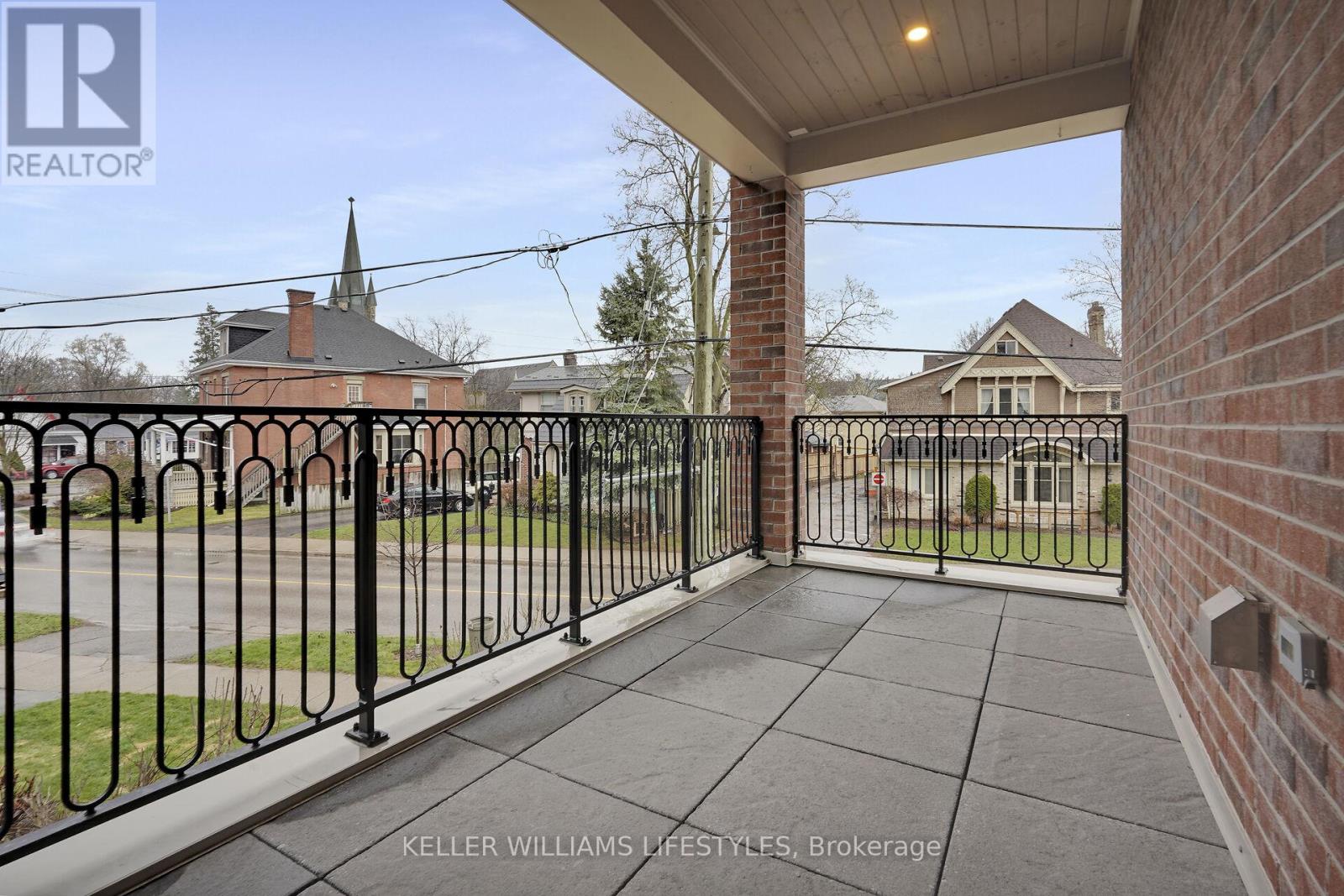 Photo 37 of 50 for 202 - 122 Wortley Road