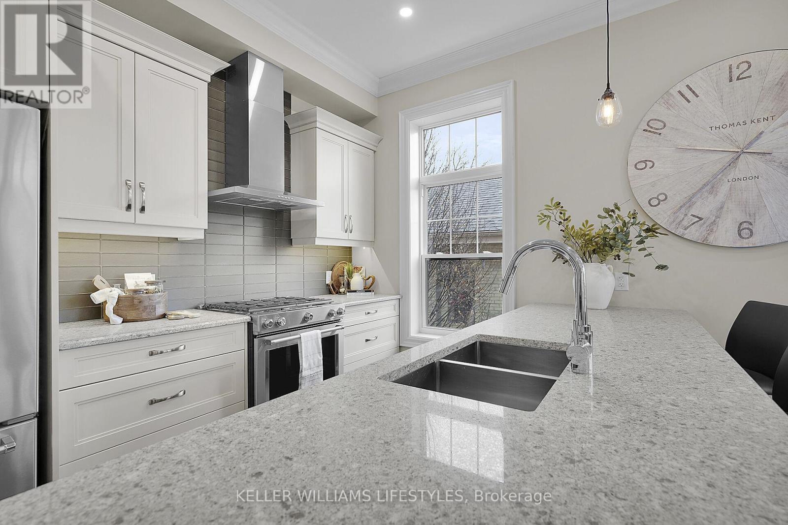 Photo 8 of 50 for 202 - 122 Wortley Road