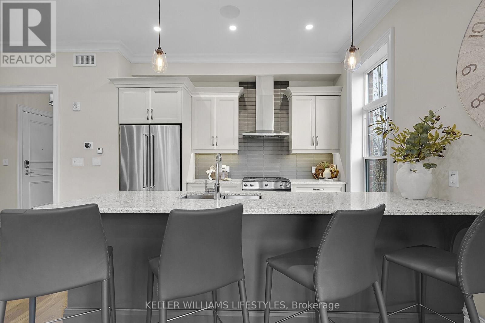 Photo 9 of 50 for 202 - 122 Wortley Road