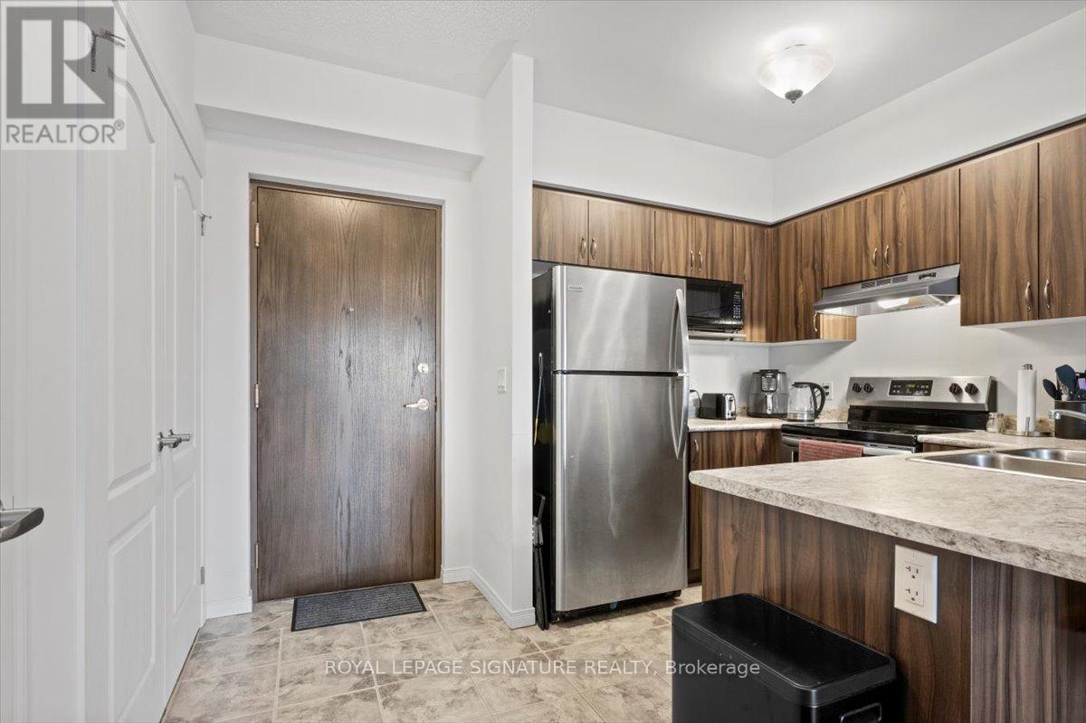 201 - 930 Wentworth Street, Peterborough West, Ontario  K9J 8R8 - Photo 10 - X12077004