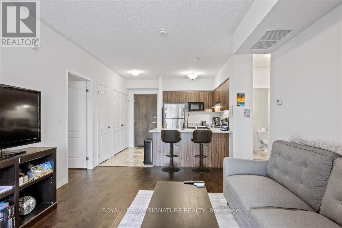 201 - 930 Wentworth Street, Peterborough West, Ontario  K9J 8R8 - Photo 15 - X12077004