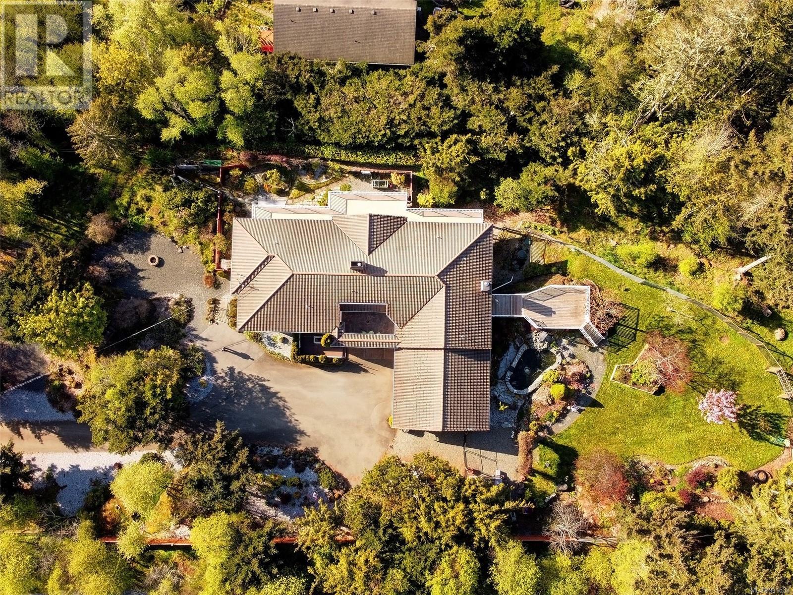 Property at 2114 Otter Ridge Dr image 5