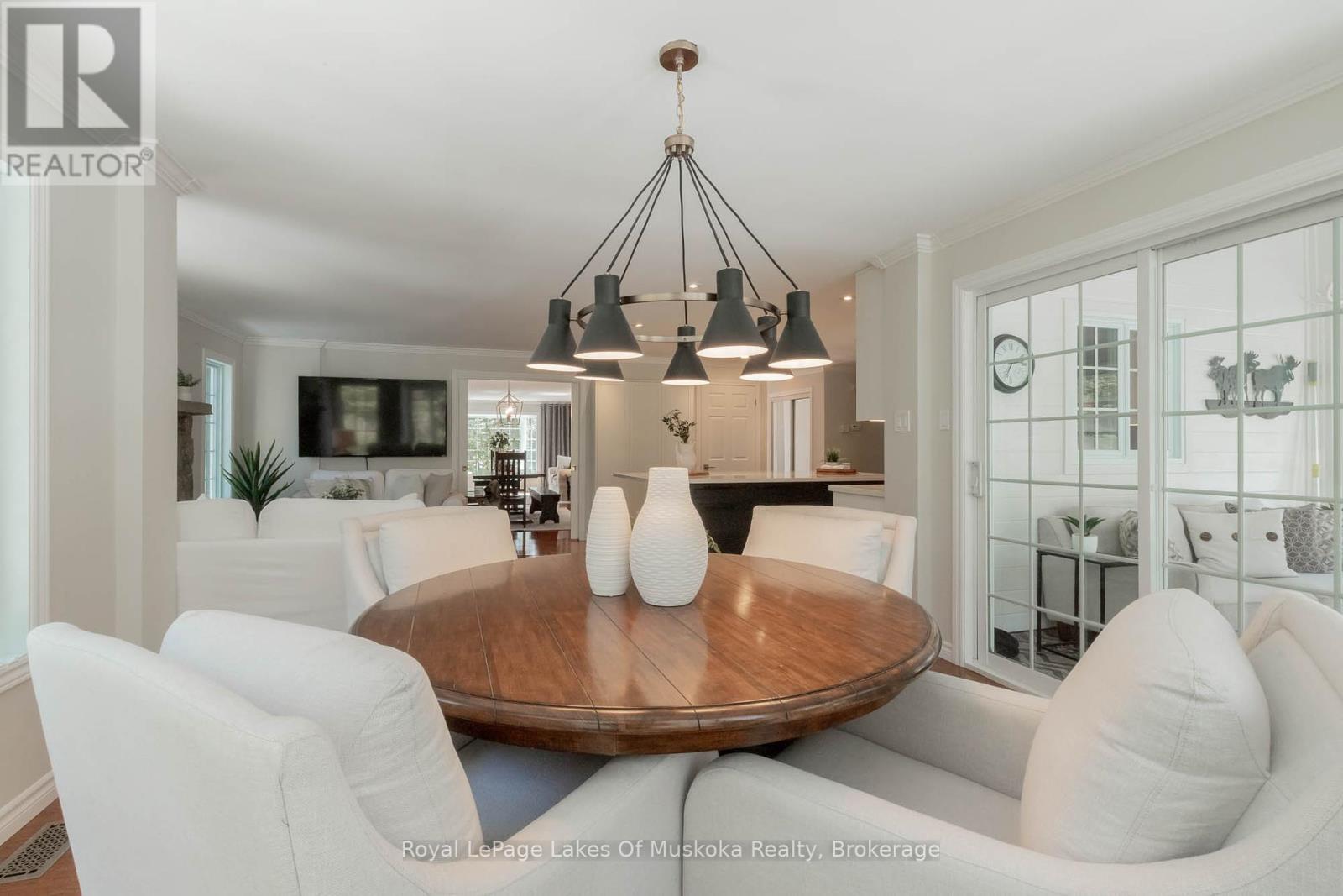 24 Birchwood Drive, Huntsville, Ontario  P1H 0A6 - Photo 8 - X12077165
