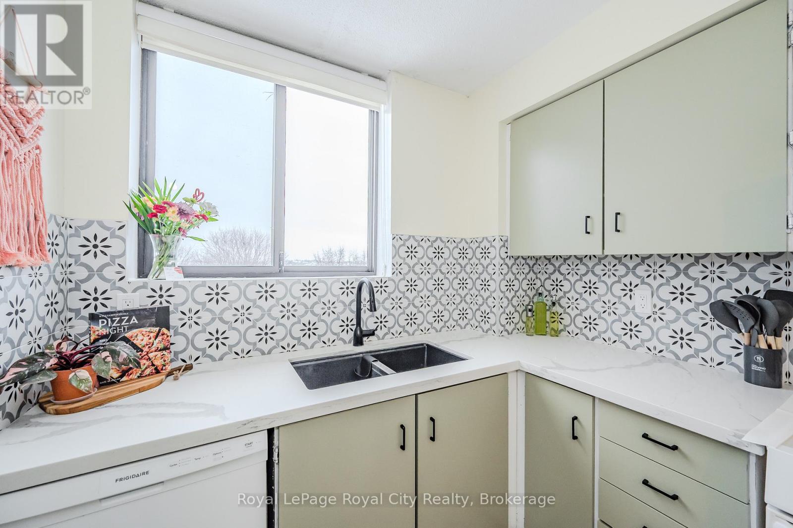 402 - 89 Westwood Road, Guelph, Ontario  N1H 7J6 - Photo 23 - X12077203