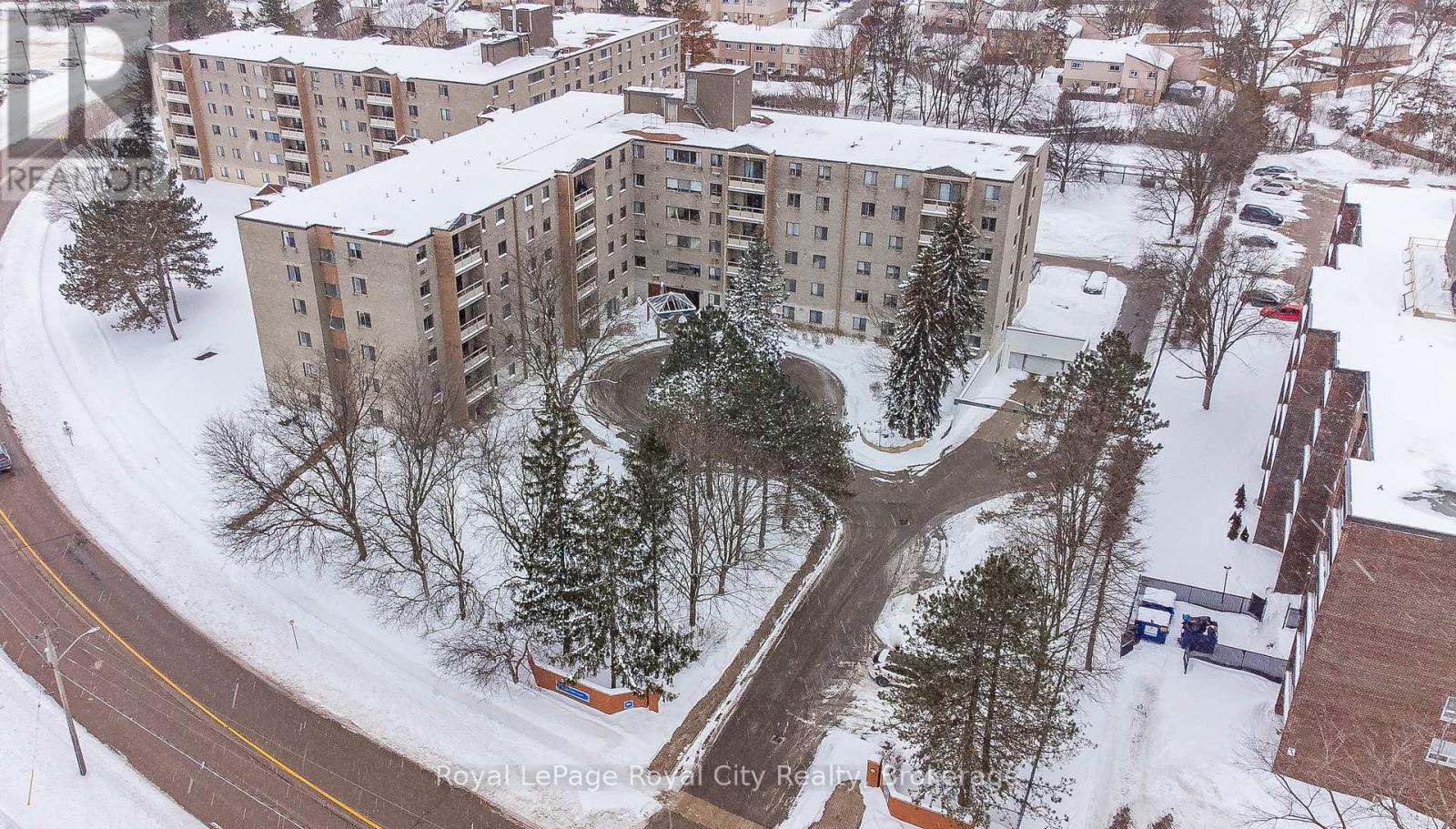 402 - 89 Westwood Road, Guelph, Ontario  N1H 7J6 - Photo 3 - X12077203