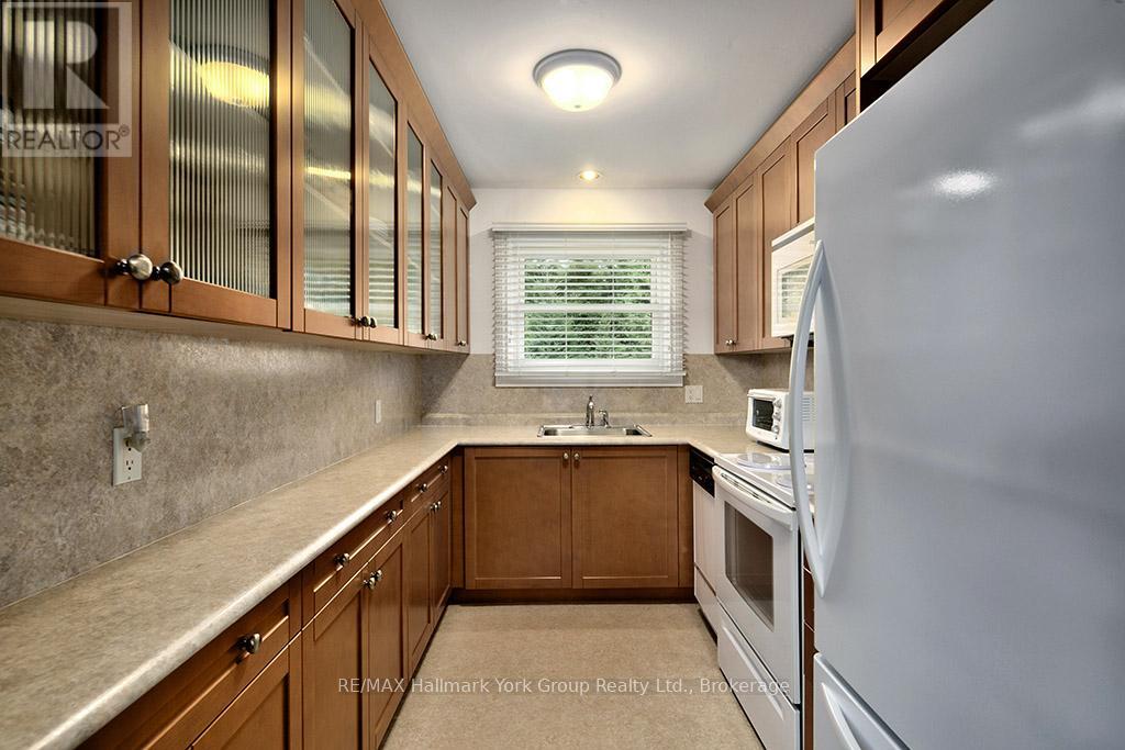 104 Ridgeview Drive, Blue Mountains, Ontario  L9Y 0L4 - Photo 16 - X12077215