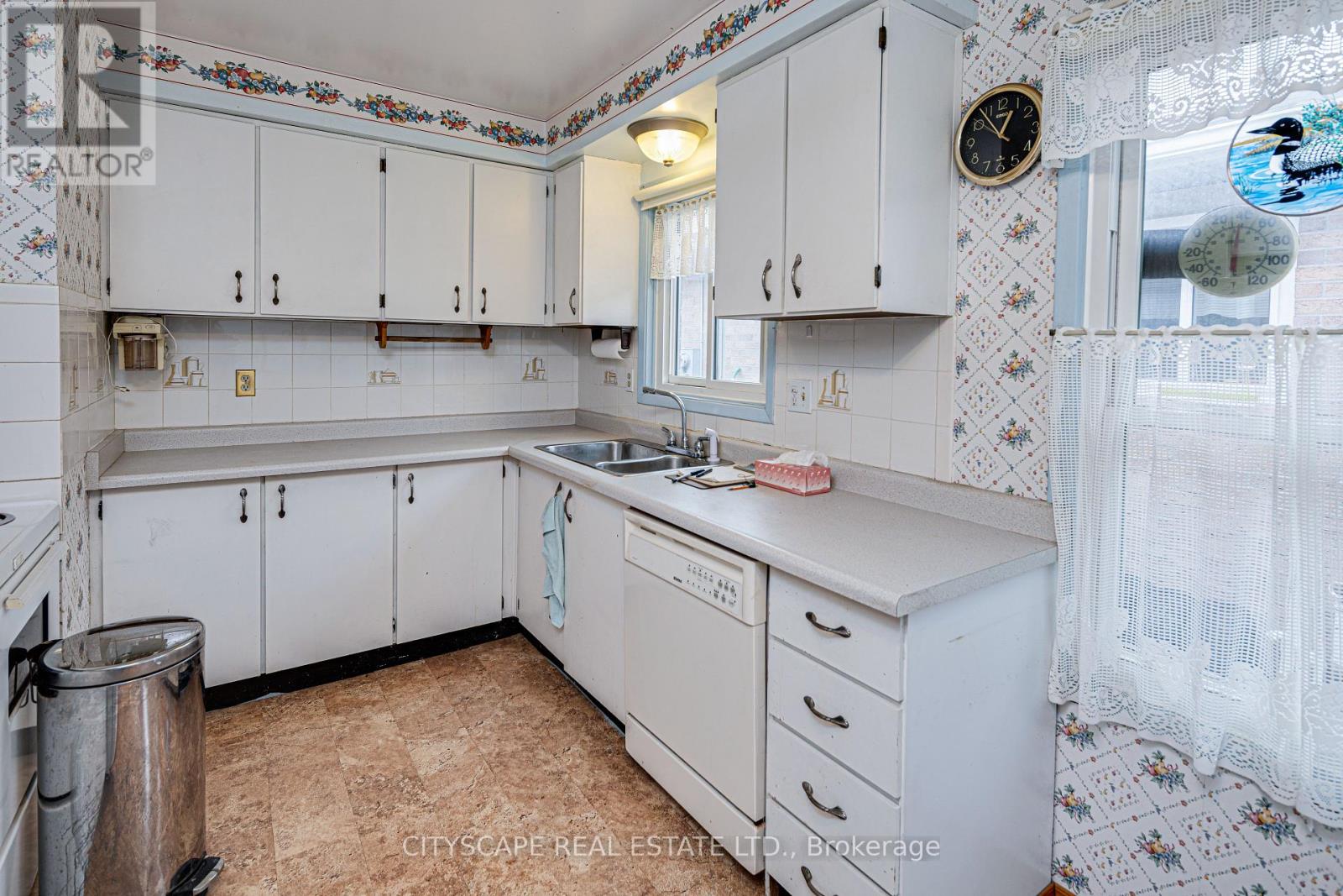 66 Vodden Street W, Brampton, Ontario  L6X 2W7 - Photo 8 - W12076816