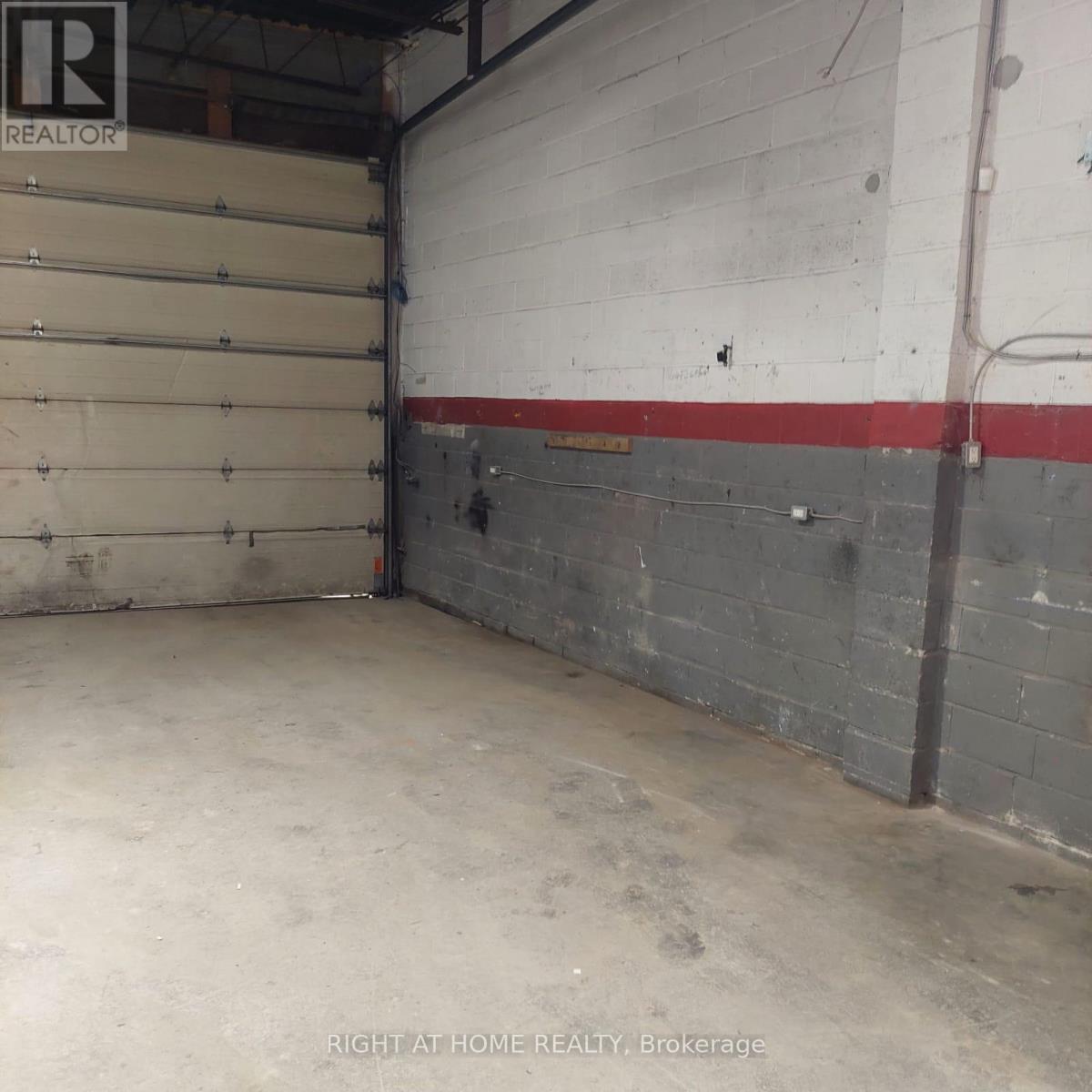 Unit# 2 - 35 Edgar Avenue, Toronto, Ontario  M9M 2J2 - Photo 5 - W12077048