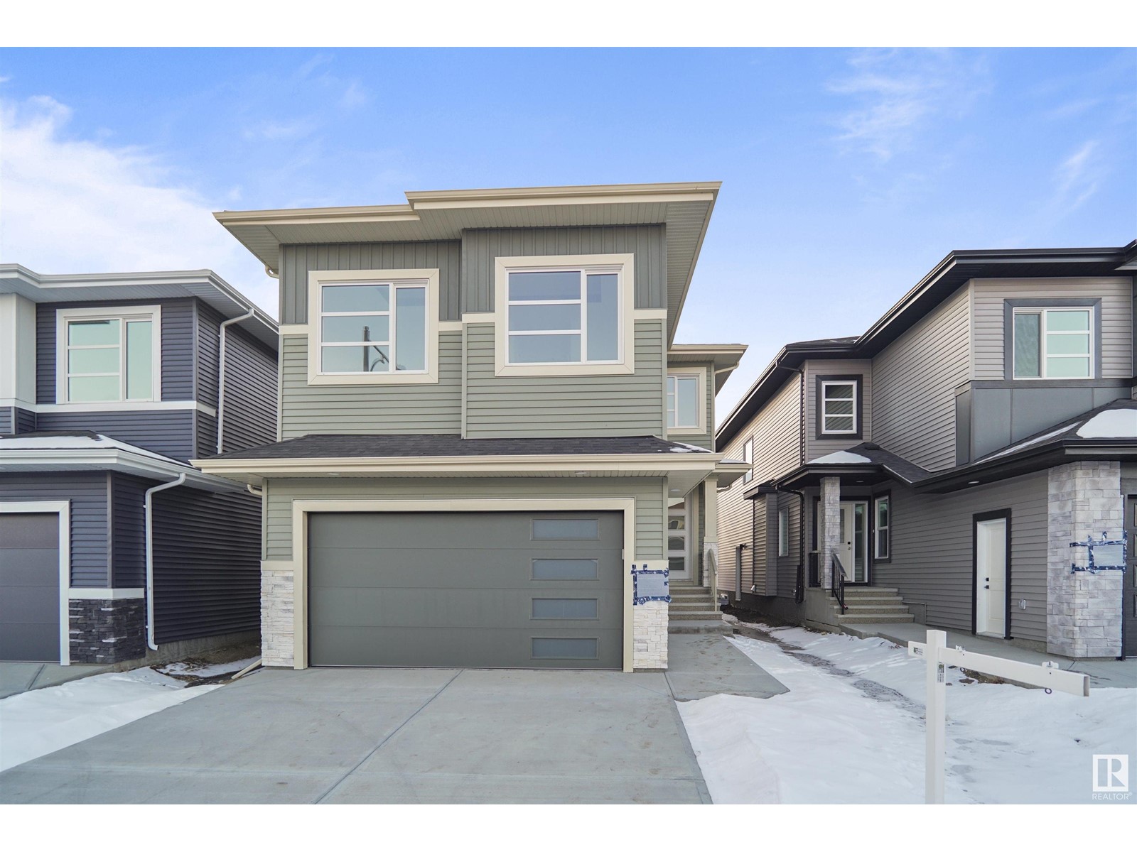 Property at 6811 171 AV NW image 2
