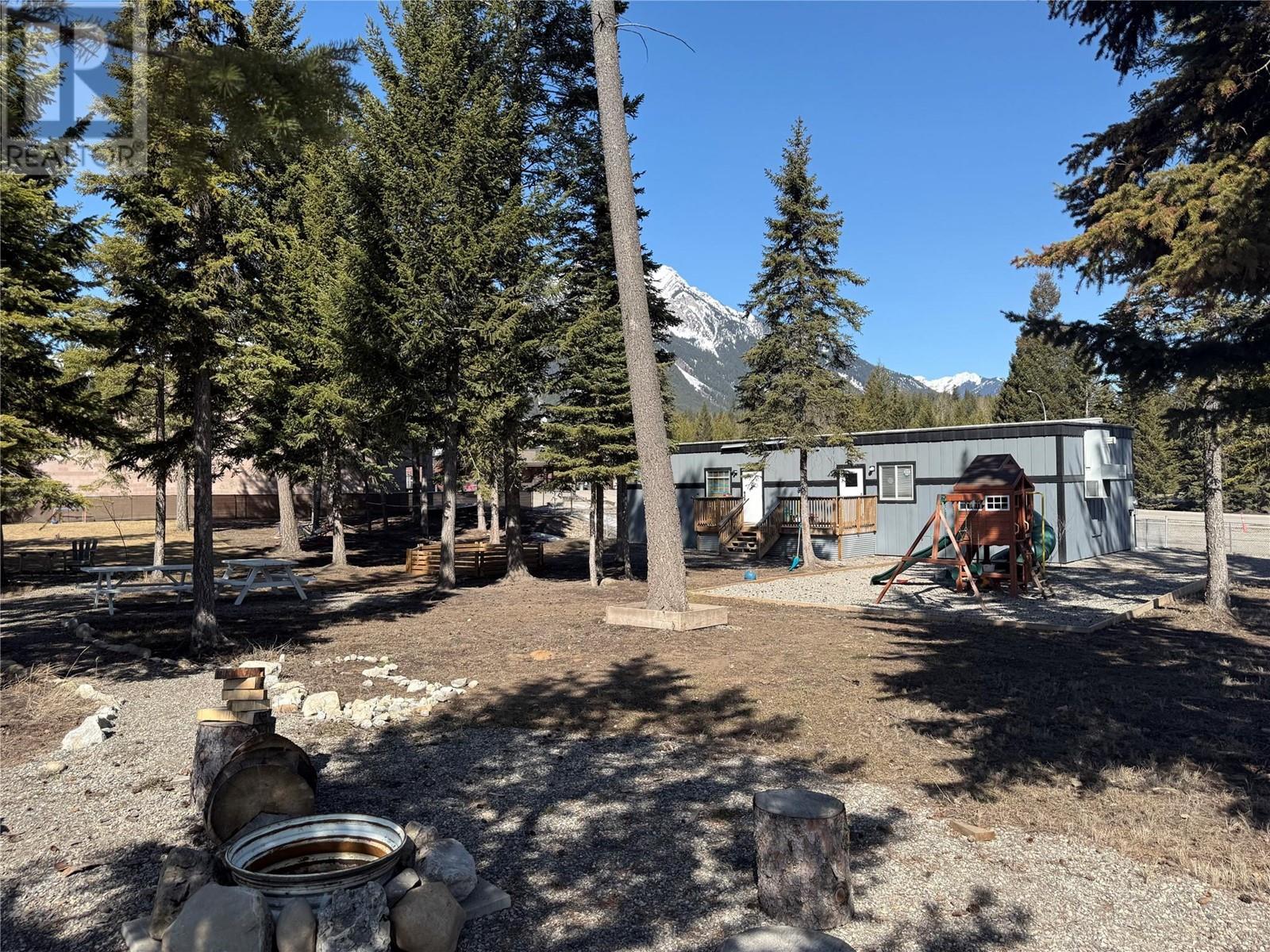 2100 Balmer Drive, Elkford, British Columbia  V0B 1H0 - Photo 42 - 10343063