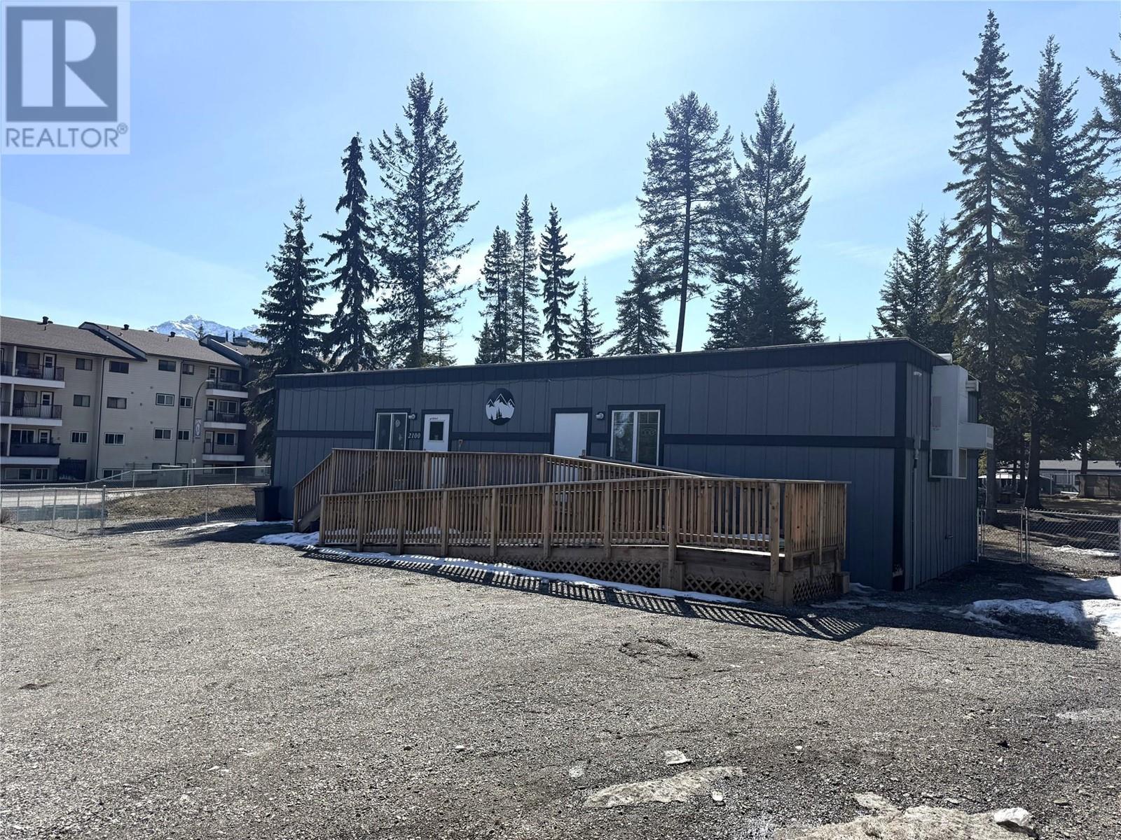 2100 Balmer Drive, Elkford, British Columbia  V0B 1H0 - Photo 48 - 10343063