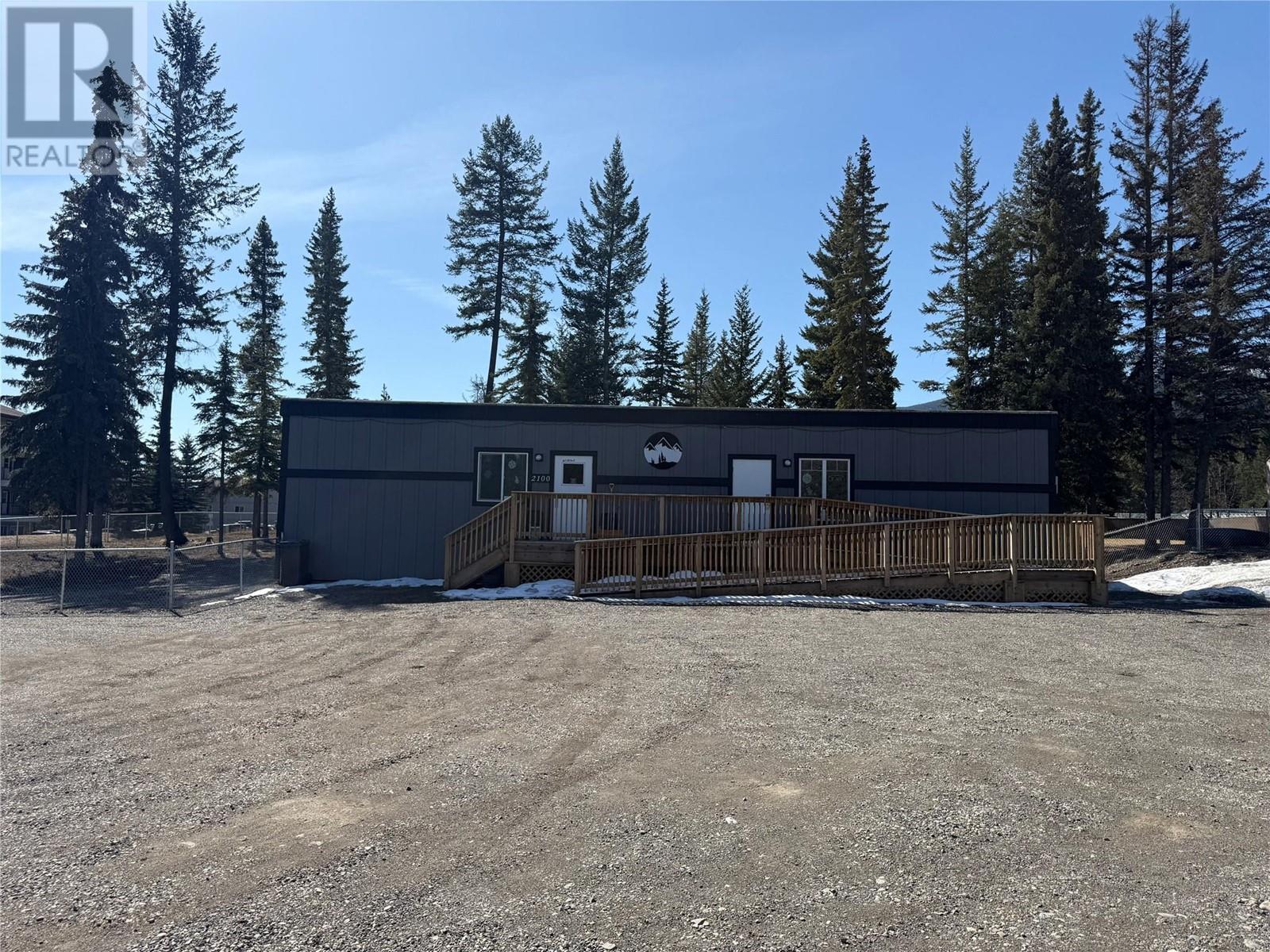 2100 Balmer Drive, Elkford, British Columbia  V0B 1H0 - Photo 49 - 10343063