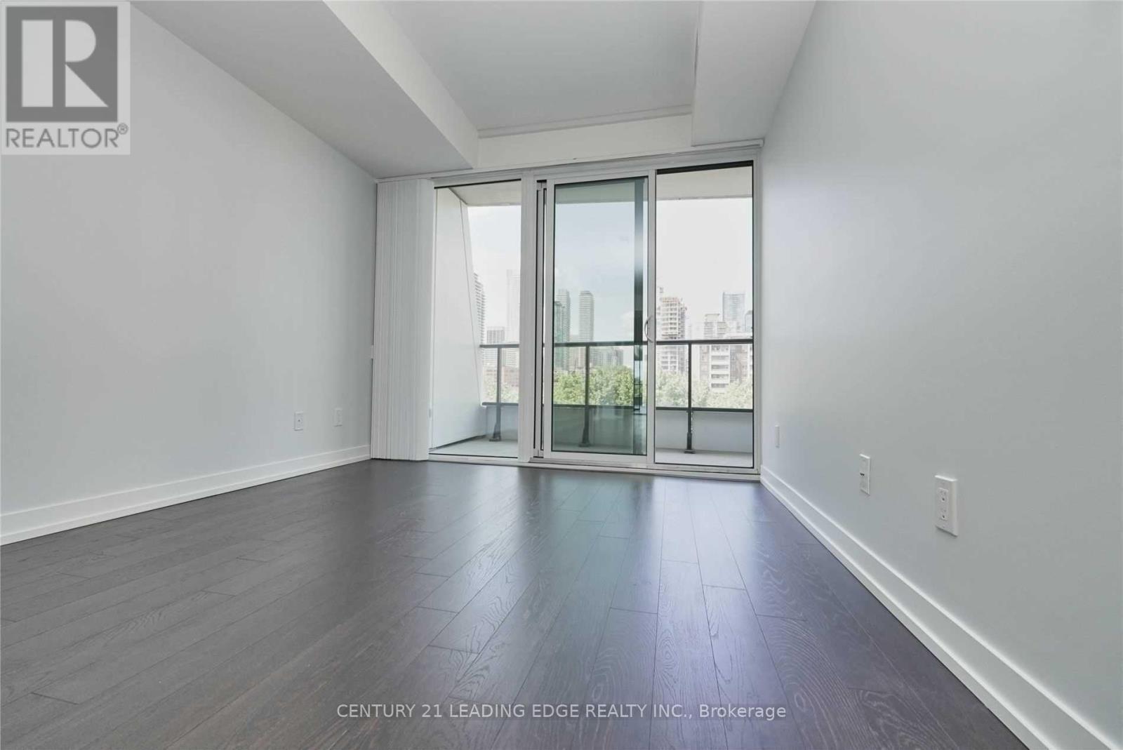 719 - 85 Wood Street, Toronto, Ontario  M4Y 0E8 - Photo 4 - C12077296