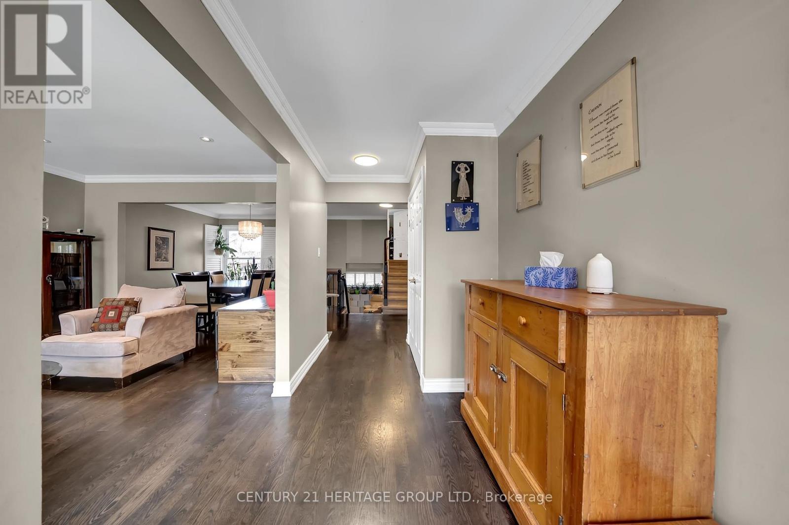 Property at 20 ORCHARD PARK DRIVE image 3