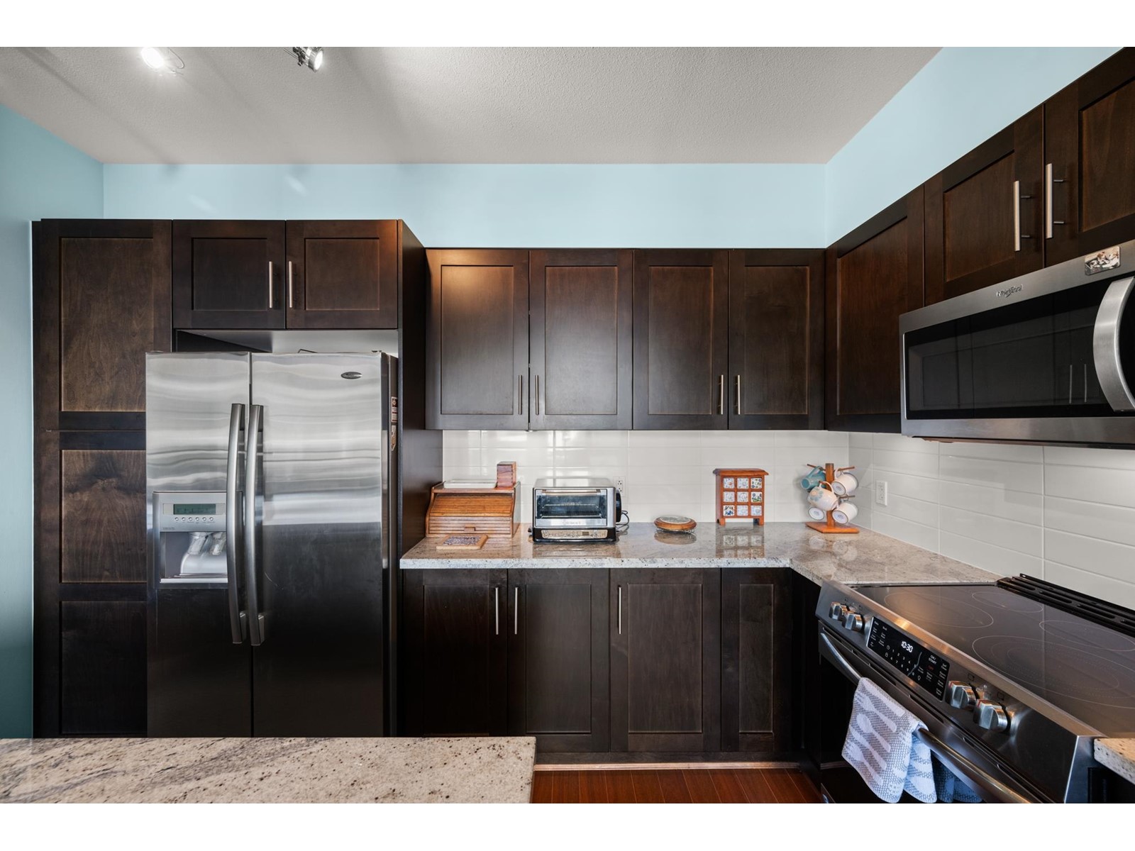 318 23215 Billy Brown Road, Langley, British Columbia  V1M 0B7 - Photo 11 - R2989128