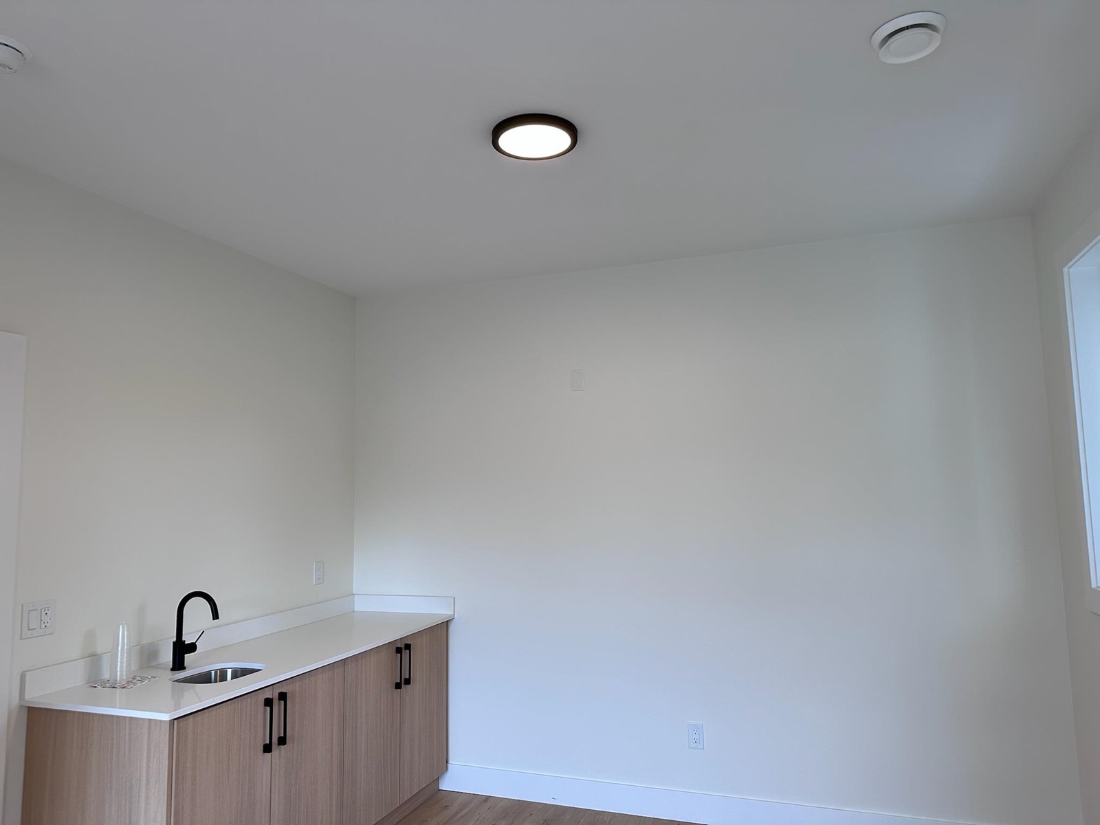 8 455 Coquihalla Street, Hope, Hope, British Columbia  V0X 1L0 - Photo 4 - R2956962