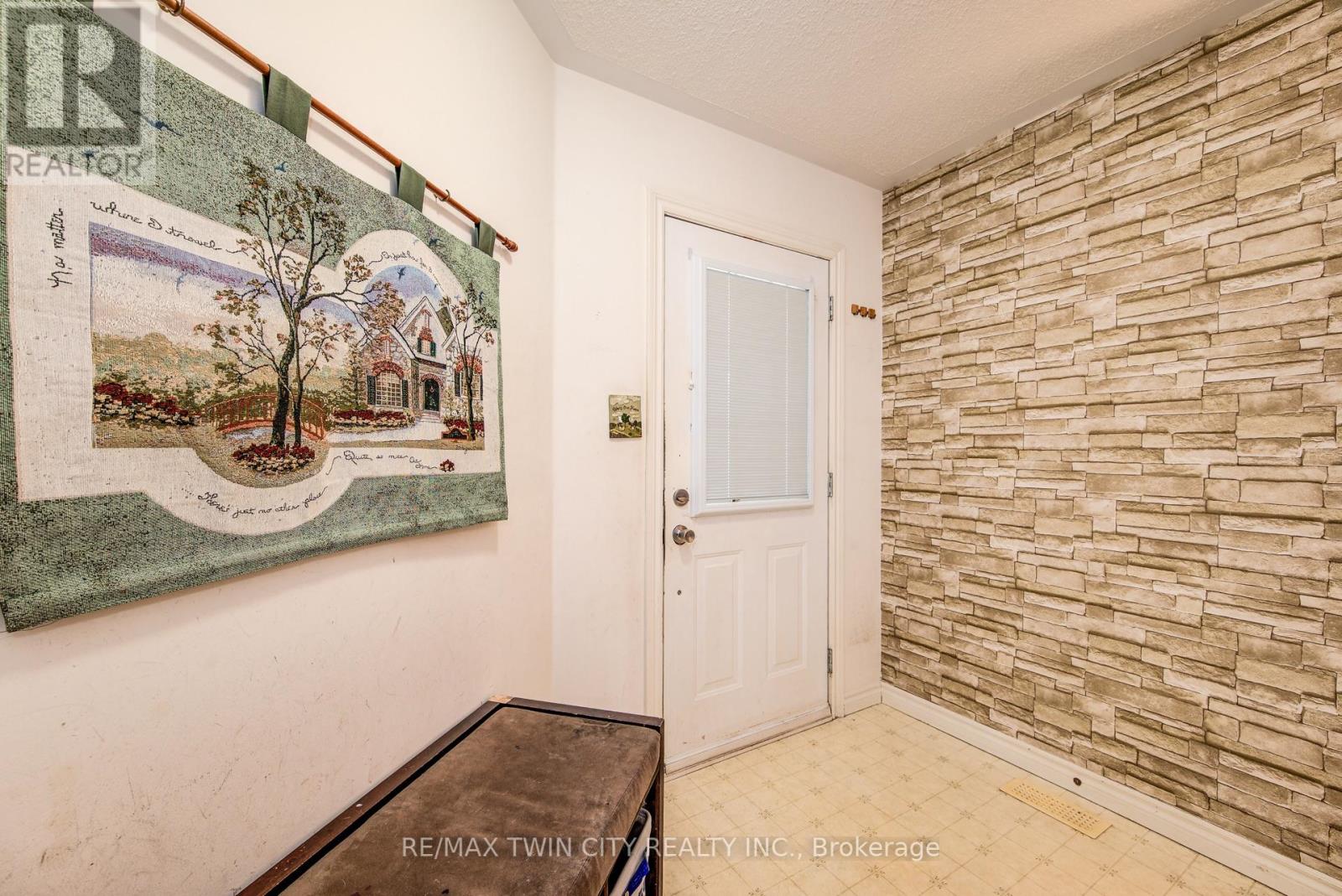 Property at 620 YARMOUTH DRIVE image 3