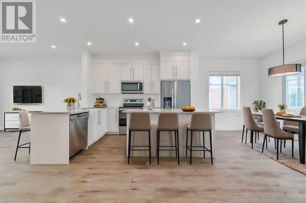 Property at 162 Savanna Street NE image 1