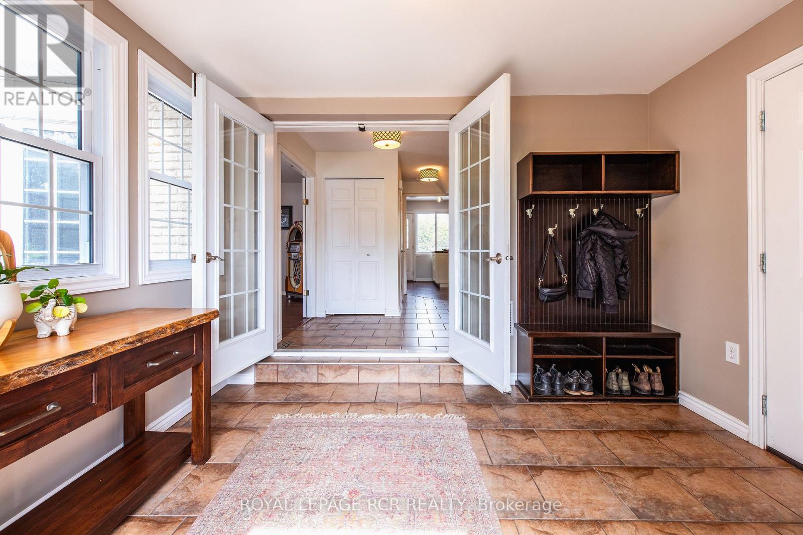Property at 35 ELM AVENUE image 4