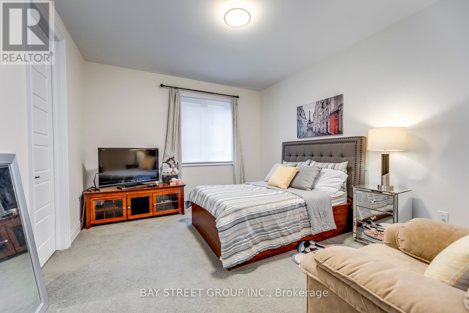 3278 Charles Biggar Drive, Oakville (1008 - Go Glenorchy), Ontario  L6M 1N3 - Photo 36 - W12077270
