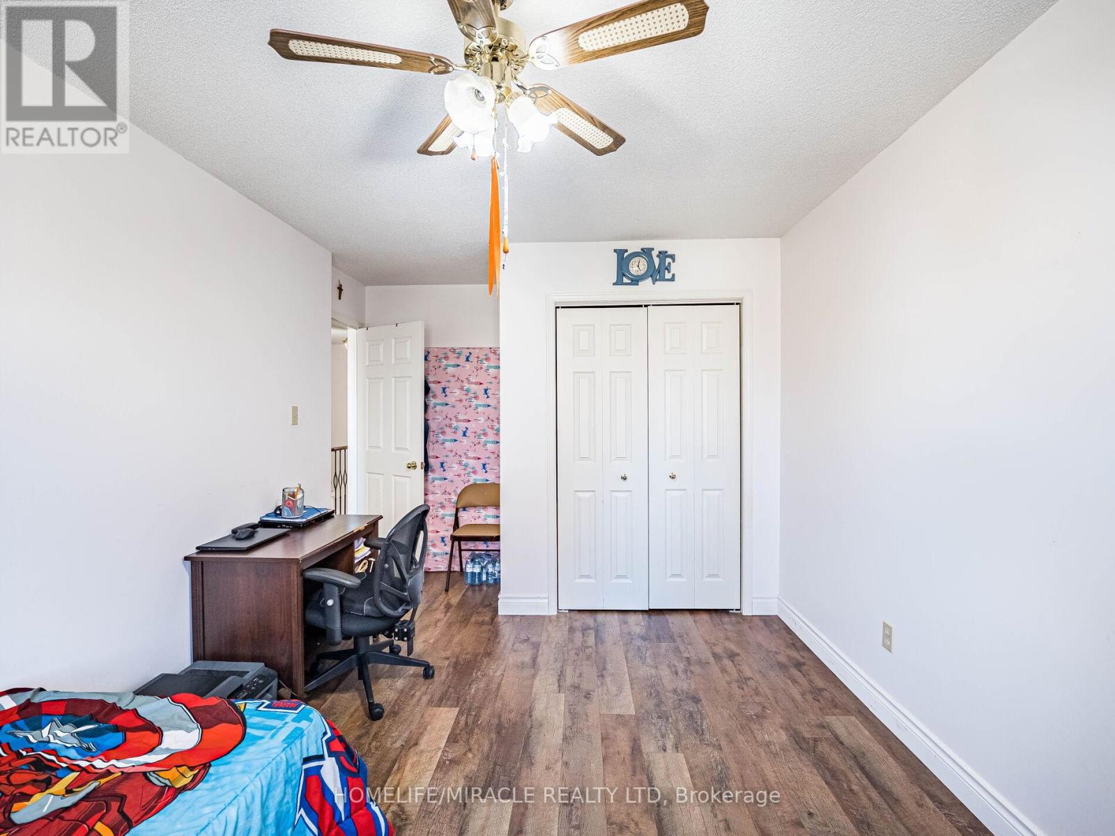238 Candlewood Drive, Hamilton, Ontario  L8J 3P6 - Photo 30 - X12077224