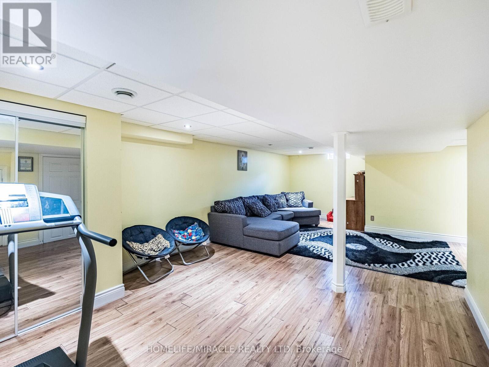 238 Candlewood Drive, Hamilton, Ontario  L8J 3P6 - Photo 41 - X12077224