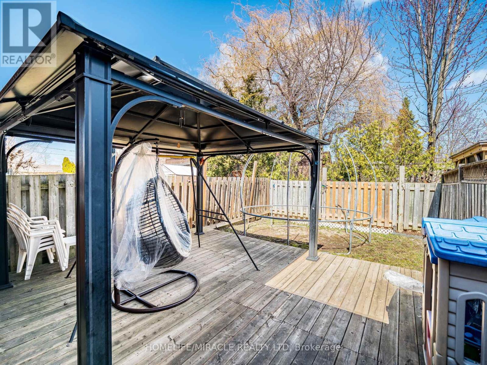 238 Candlewood Drive, Hamilton, Ontario  L8J 3P6 - Photo 45 - X12077224
