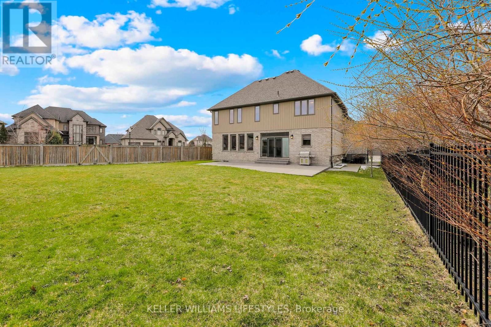 2348 Meadowlands Way, London, Ontario  N6G 5L8 - Photo 37 - X12077370