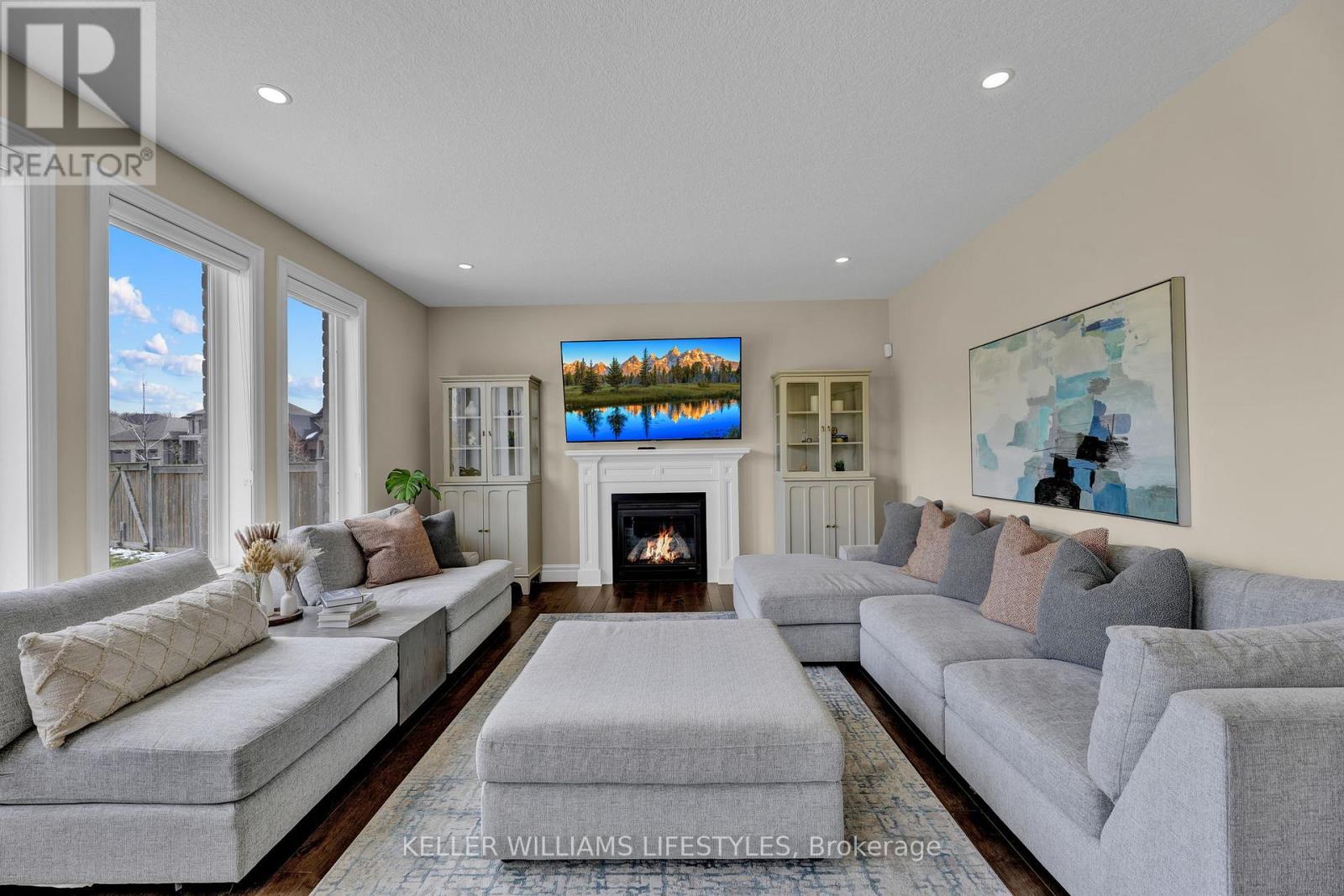 2348 Meadowlands Way, London, Ontario  N6G 5L8 - Photo 5 - X12077370