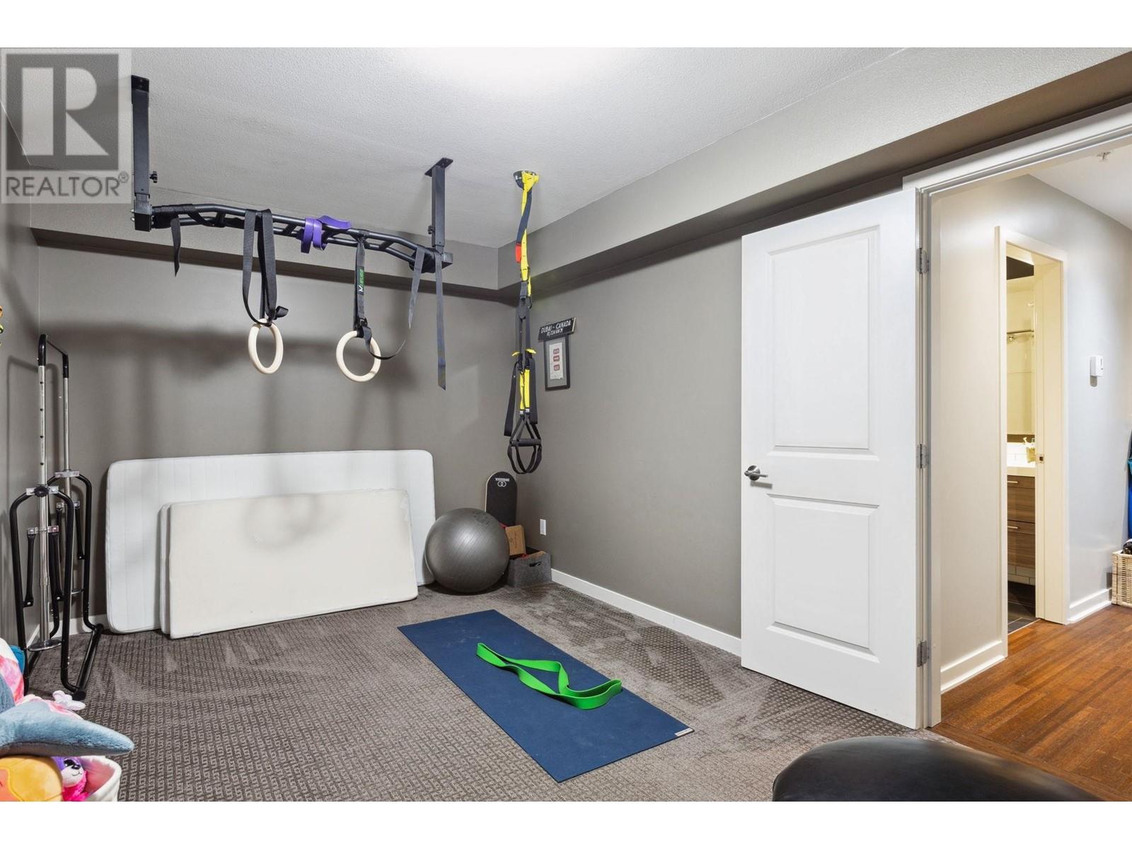 158 W 22nd Street, North Vancouver, British Columbia  V7M 1Z9 - Photo 13 - R2989322