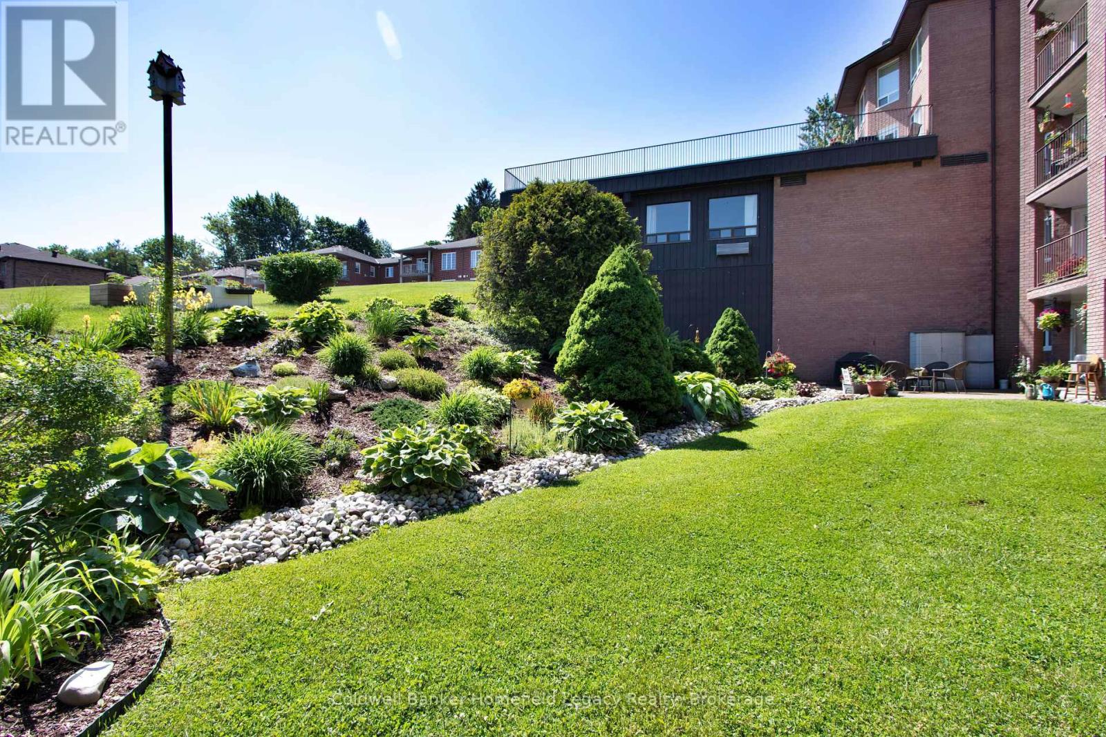 402 - 22 St Andrew Street N, St. Marys, Ontario  N4X 1C5 - Photo 34 - X12077314