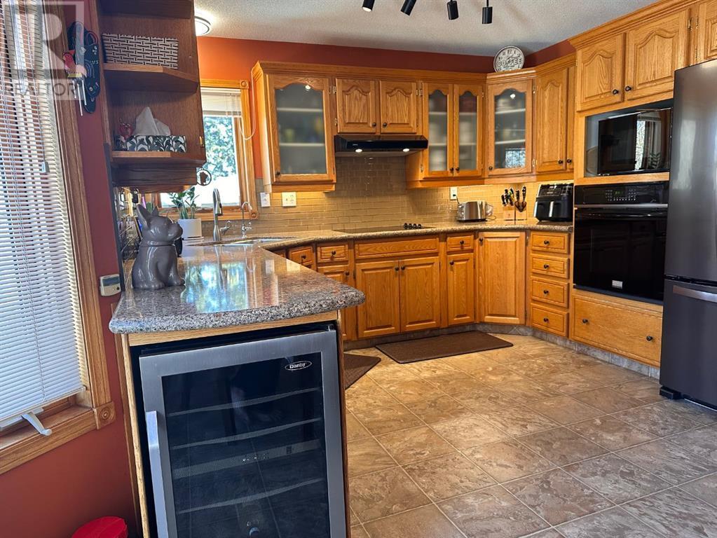 93 Hathaway Lane, Lacombe, Alberta  T4L 1T4 - Photo 6 - A2202284