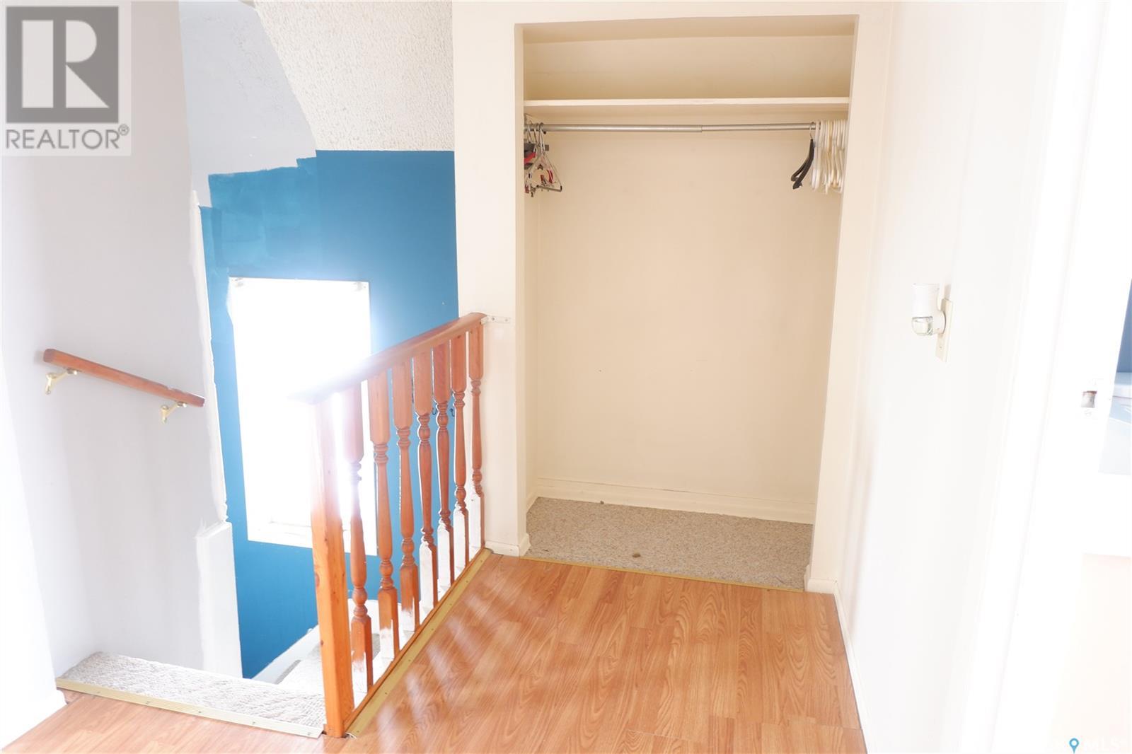 405 4th Avenue E, Assiniboia, Saskatchewan  S0H 0B0 - Photo 21 - SK999610