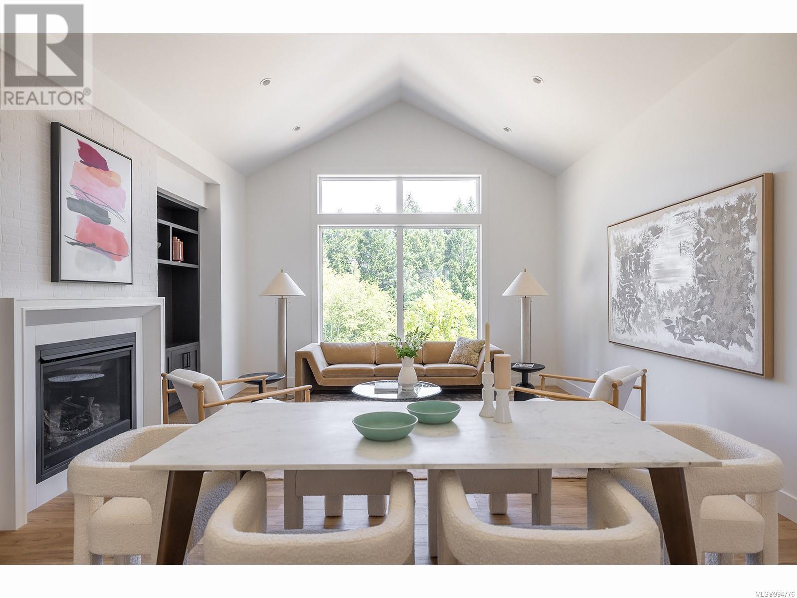 Property at 702A FERN RIDGE Pl image 2