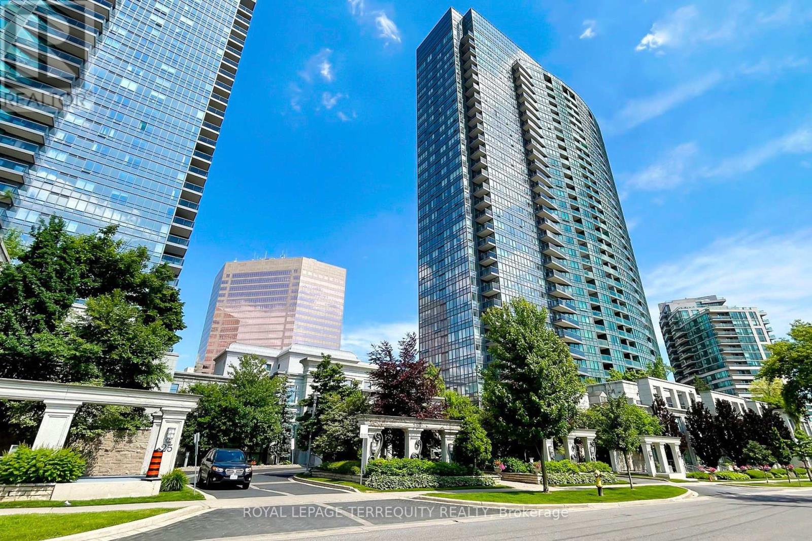 2411 - 15 Greenview Avenue, Toronto, Ontario  M2M 4M7 - Photo 2 - C12077340